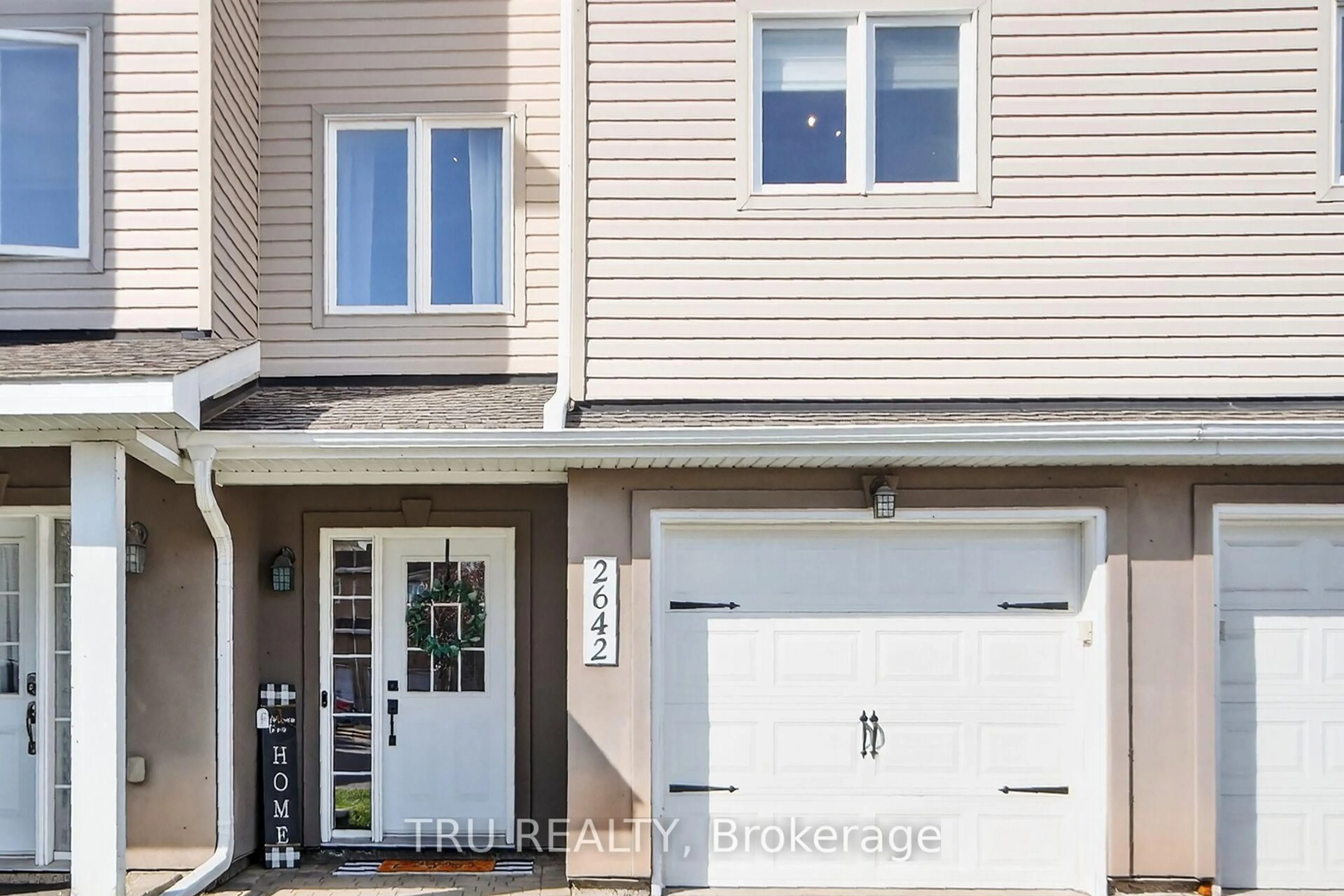 Unknown for 2642 Palings Private, Ottawa Ontario K1T 4A4