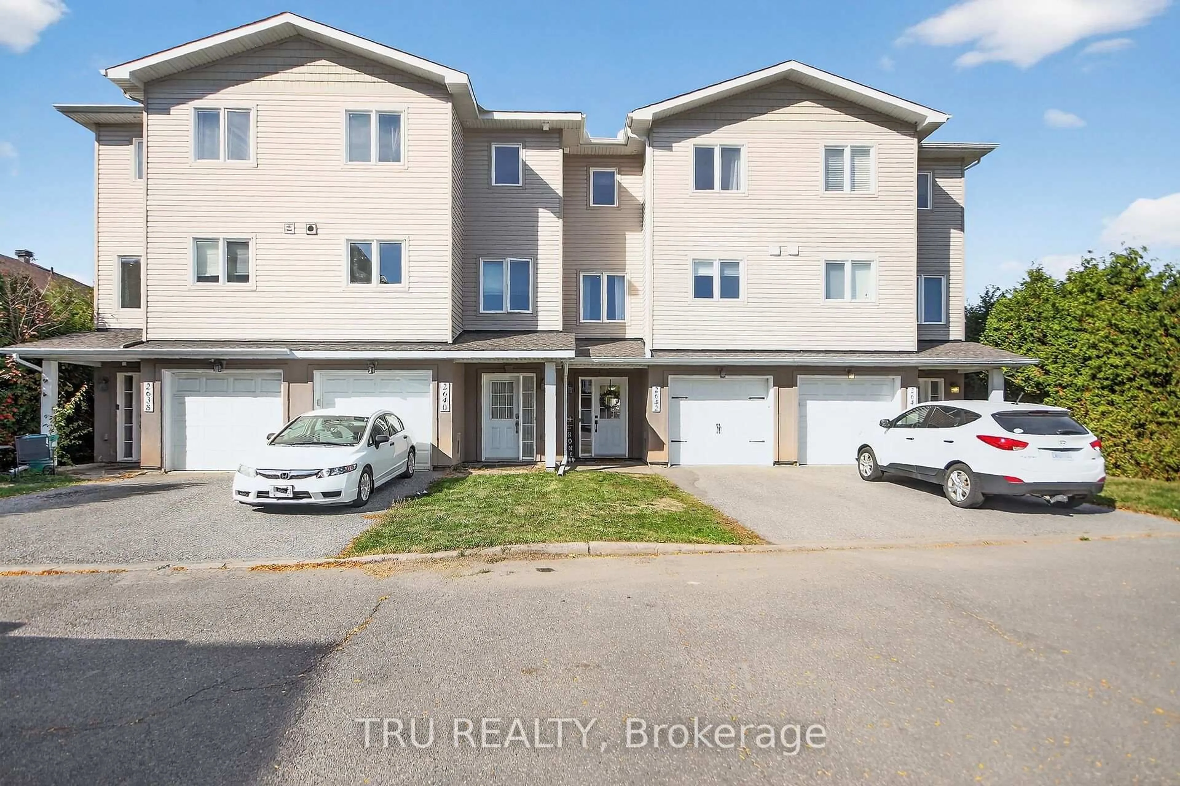 Unknown for 2642 Palings Private, Ottawa Ontario K1T 4A4