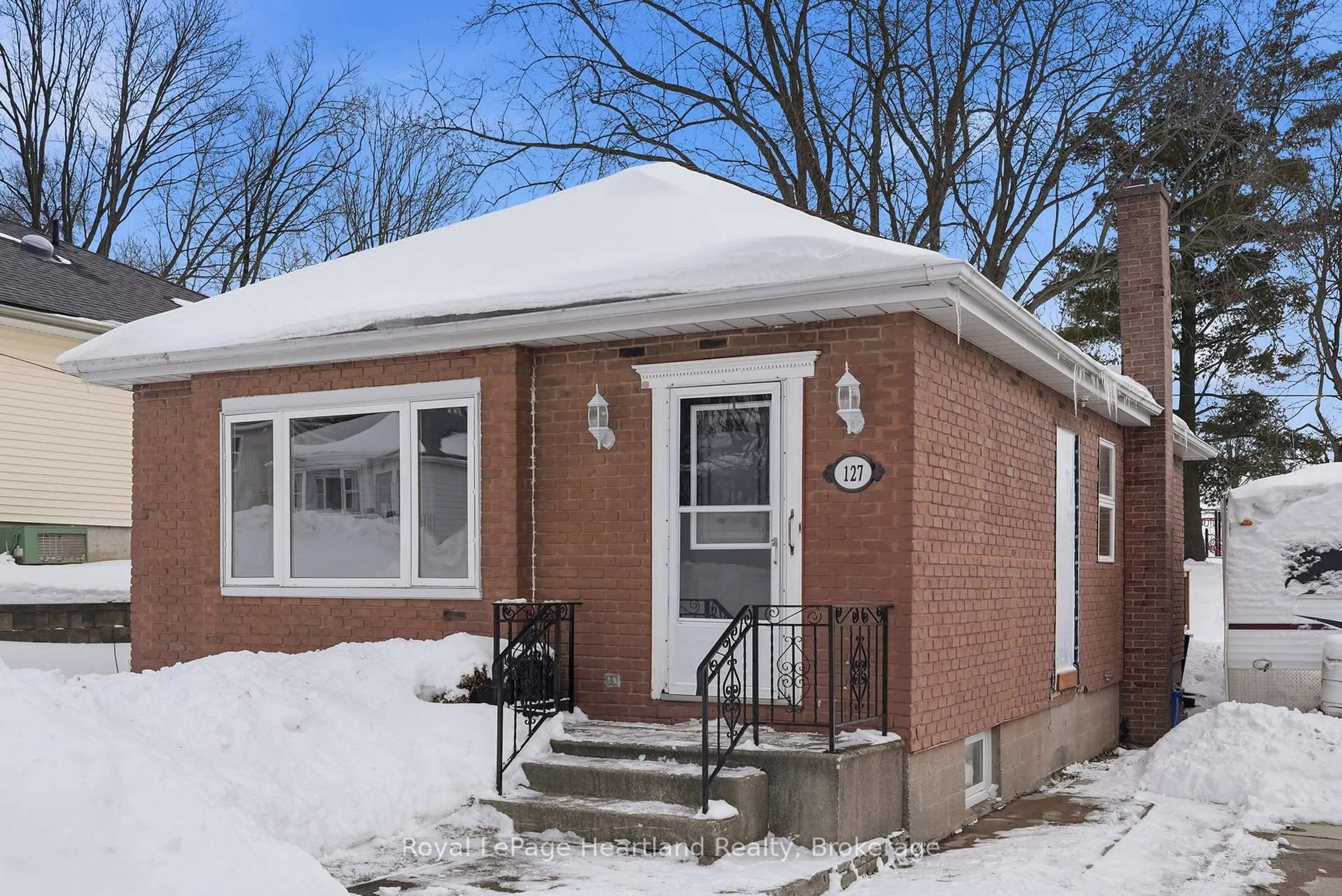 Home with brick exterior material, street for 127 CARLING Terr, North Huron Ontario N0G 2W0