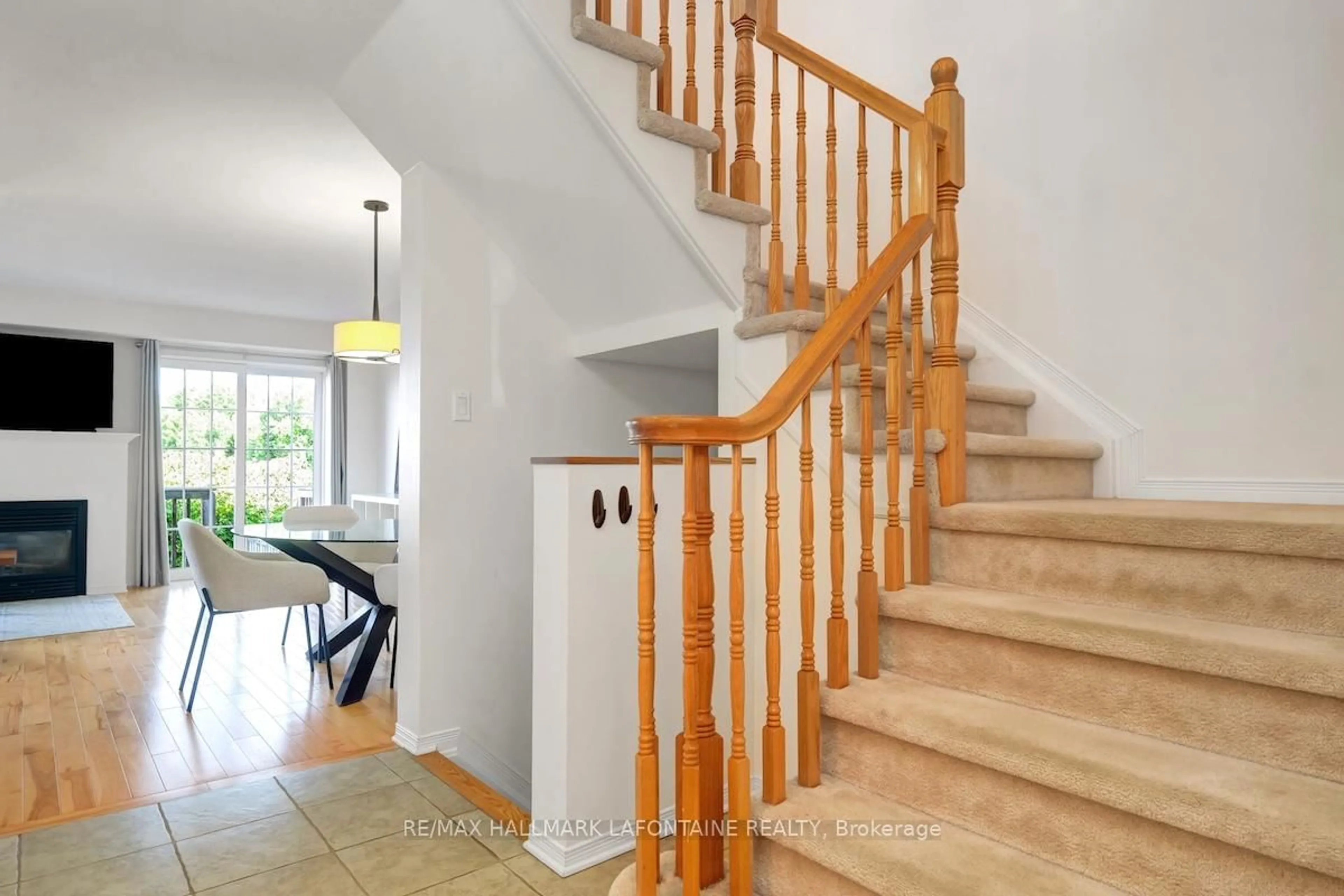 Unknown for 442 Wisteria Cres, Ottawa Ontario K1V 0P1