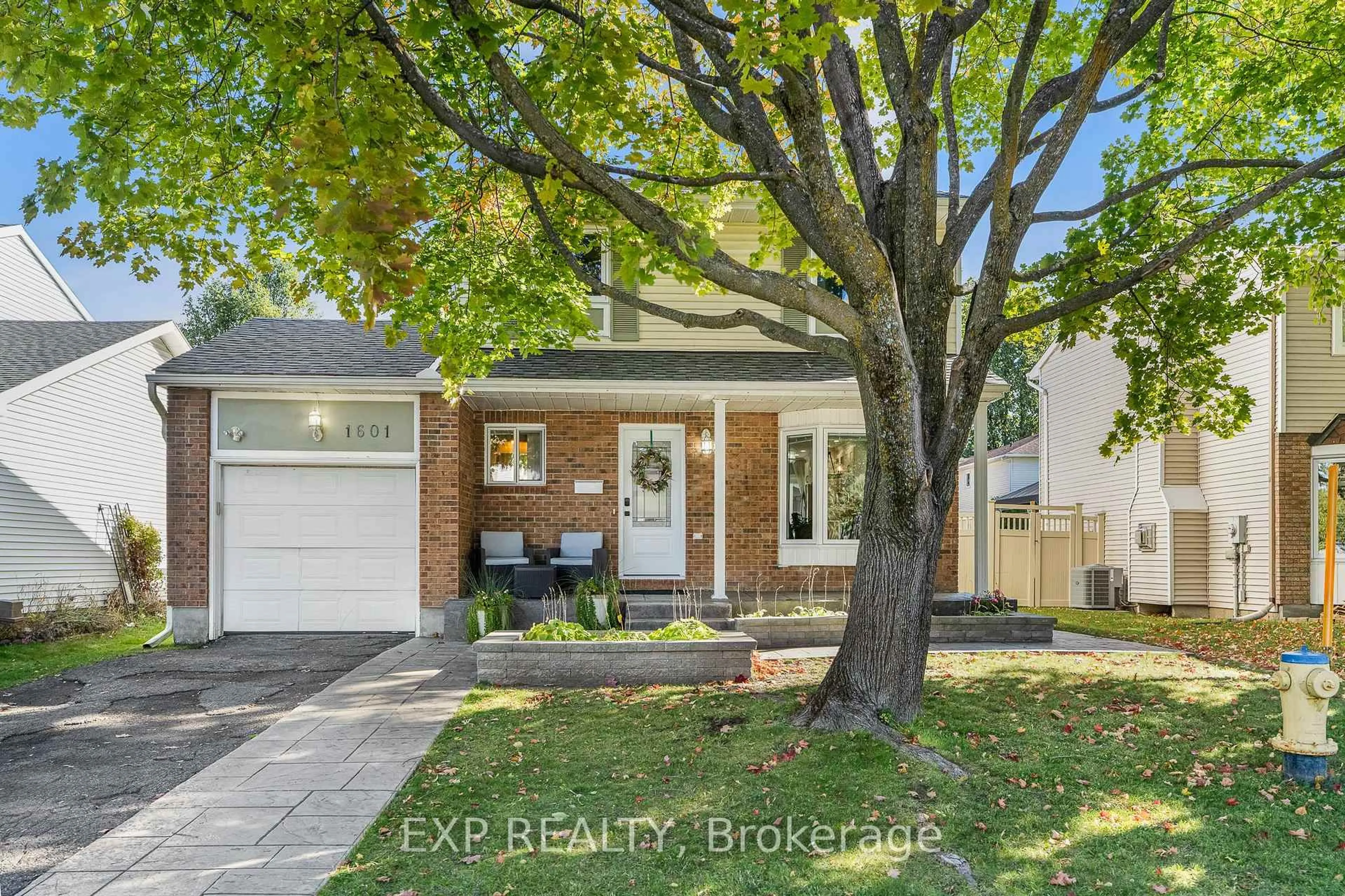 Home with brick exterior material, street for 1601 BOTTRIELL Way, Ottawa Ontario K4A 1W5