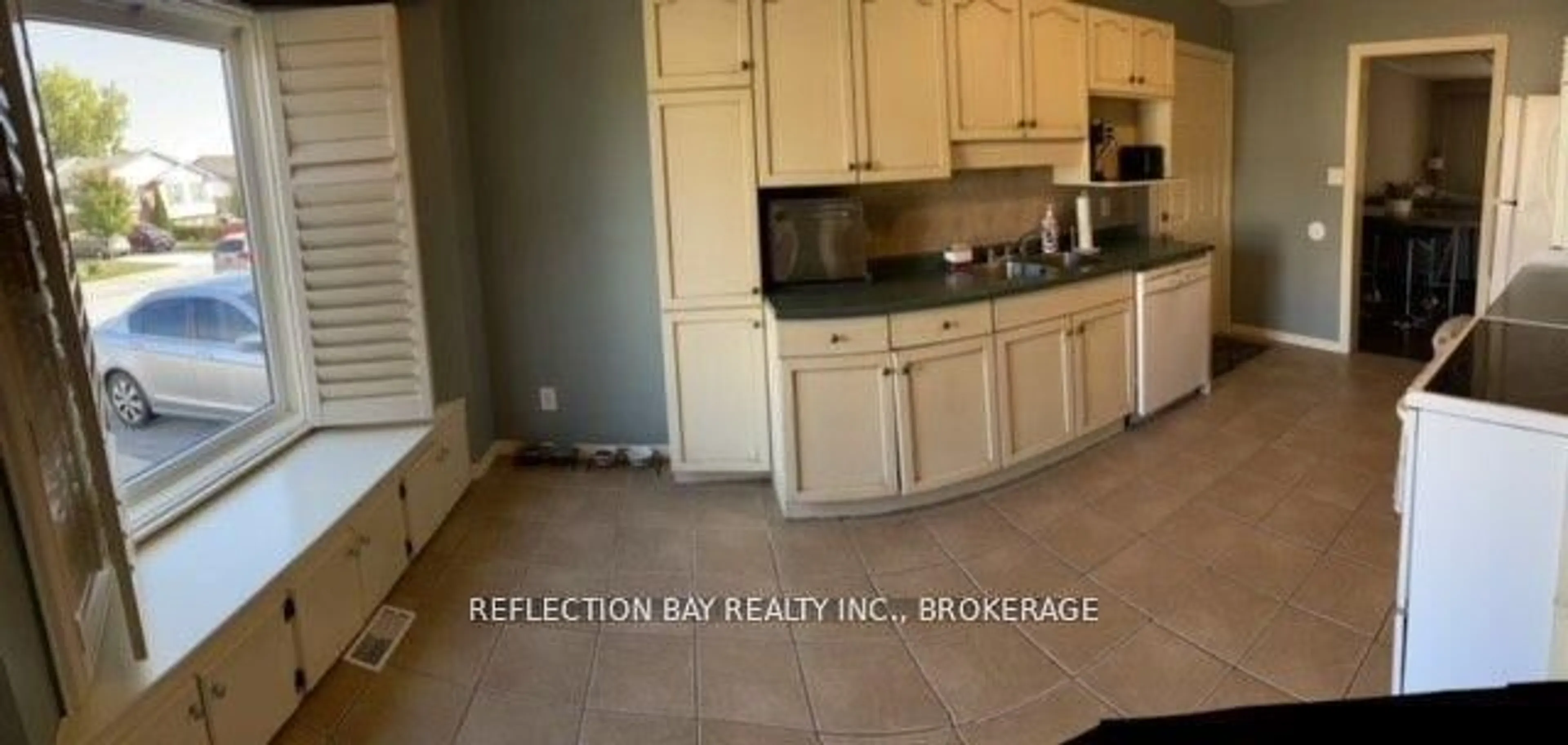 A pic of a room for 5150 Mulberry Dr, Lincoln Ontario L3J 0J7