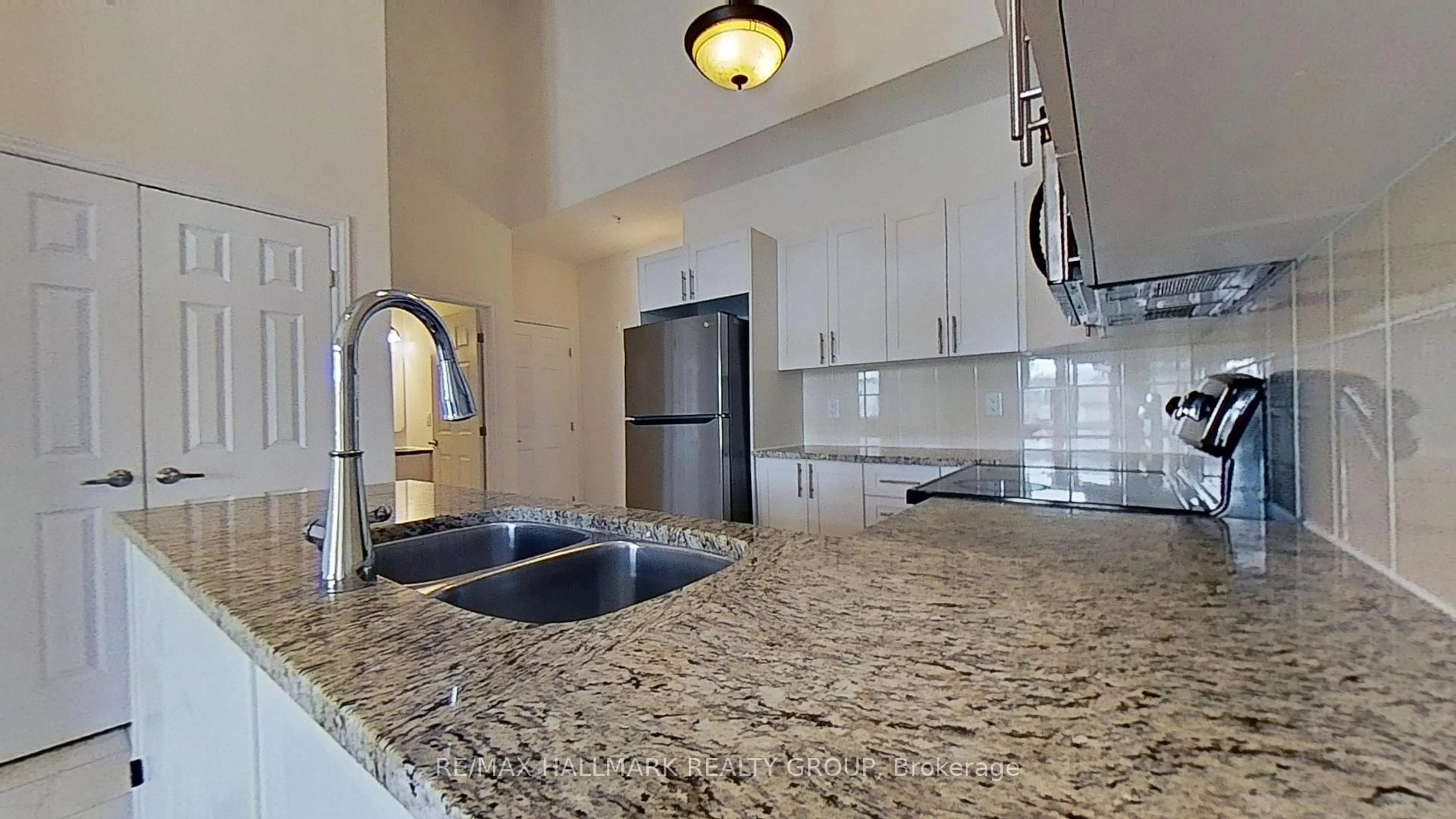 Unknown for 1201 Ohio St #401, Ottawa Ontario K1H 0A1