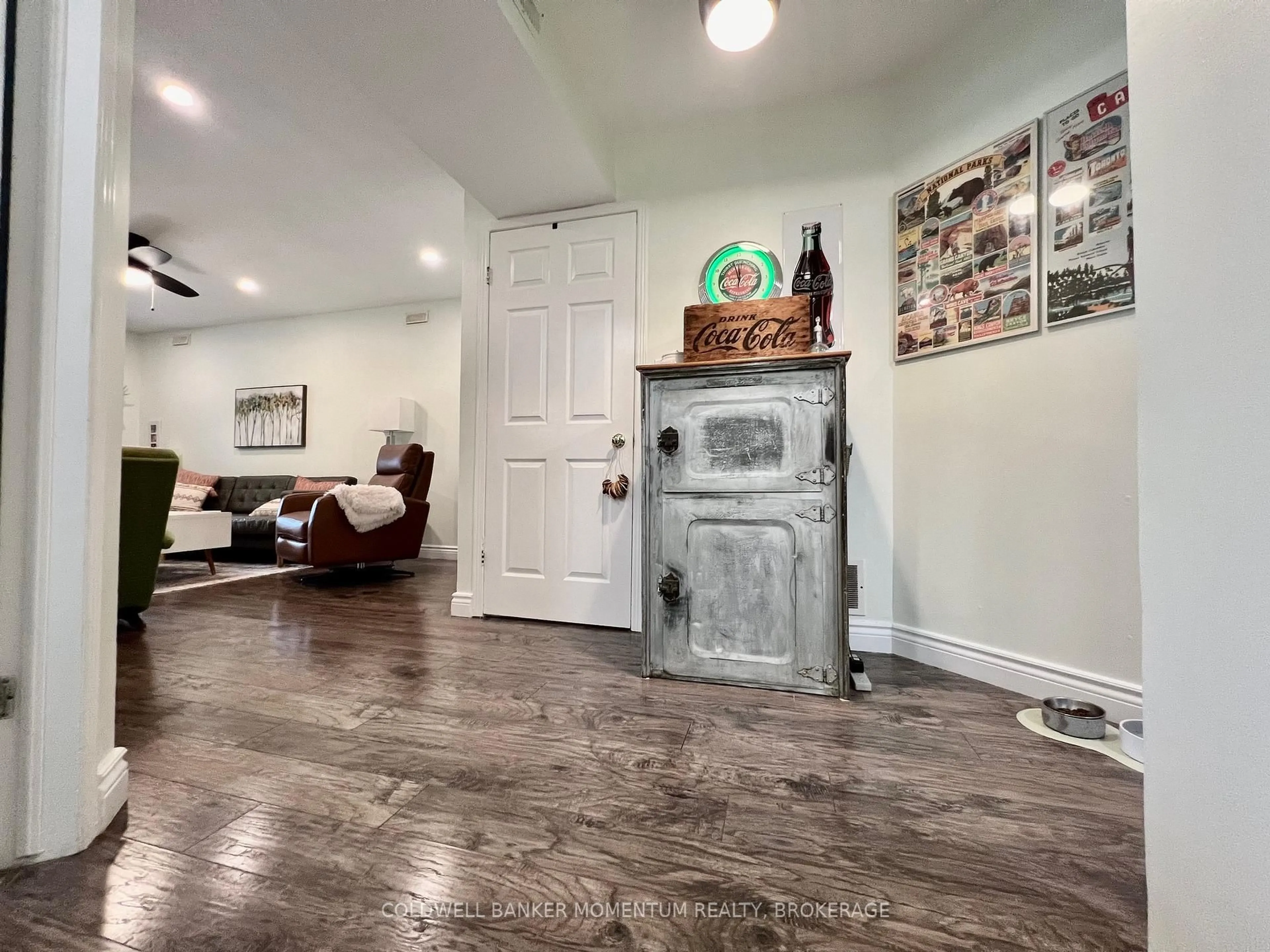 Indoor entryway for 201 Dorchester Blvd #203, St. Catharines Ontario L2M 7W1