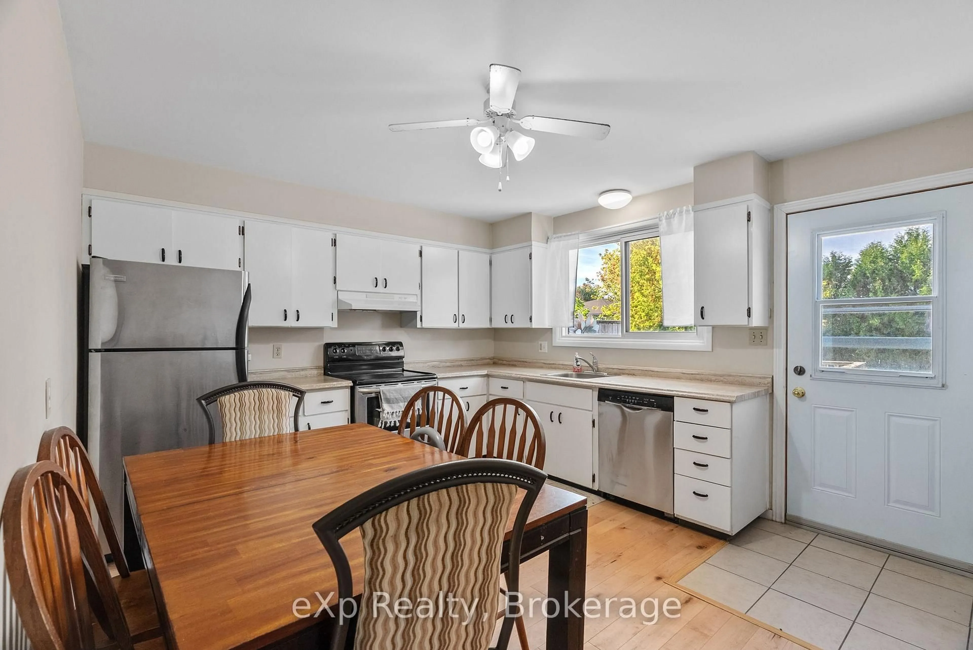 Open concept kitchen, ceramic/tile floor for 286 Dufferin St, Stratford Ontario N5A 2H2