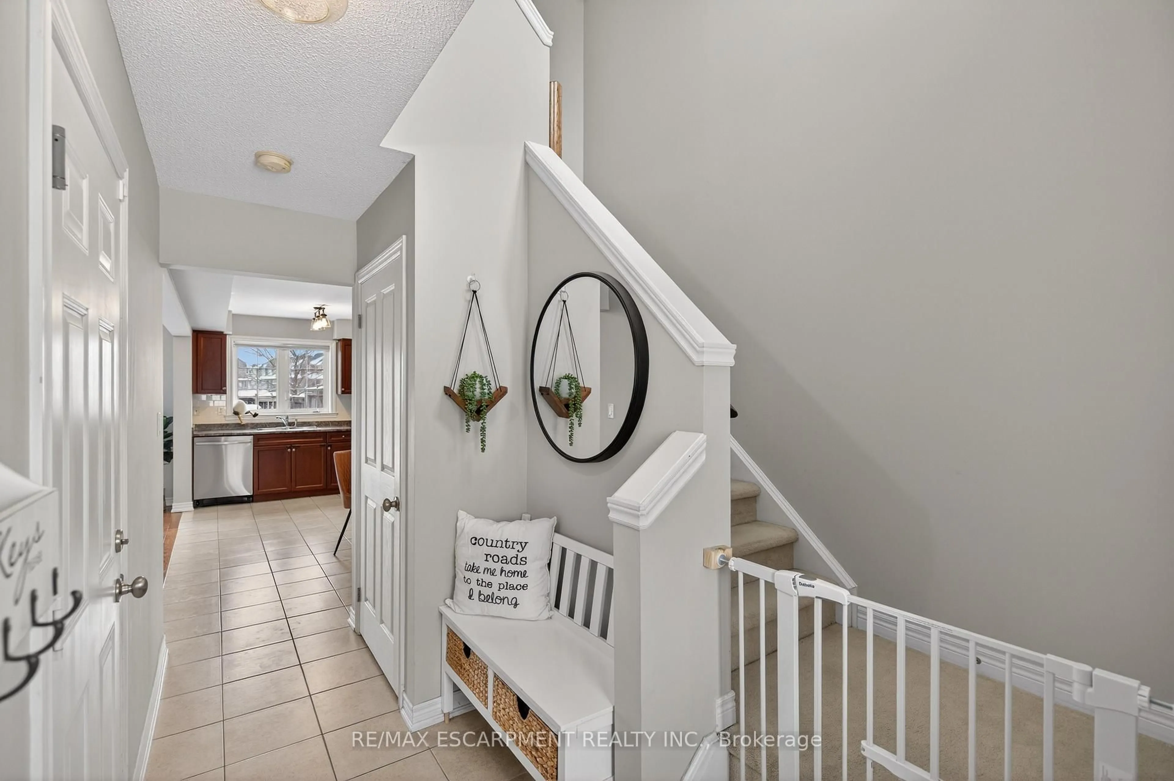 Indoor entryway for 222 Fall Fair Way #64, Hamilton Ontario L0R 1C0