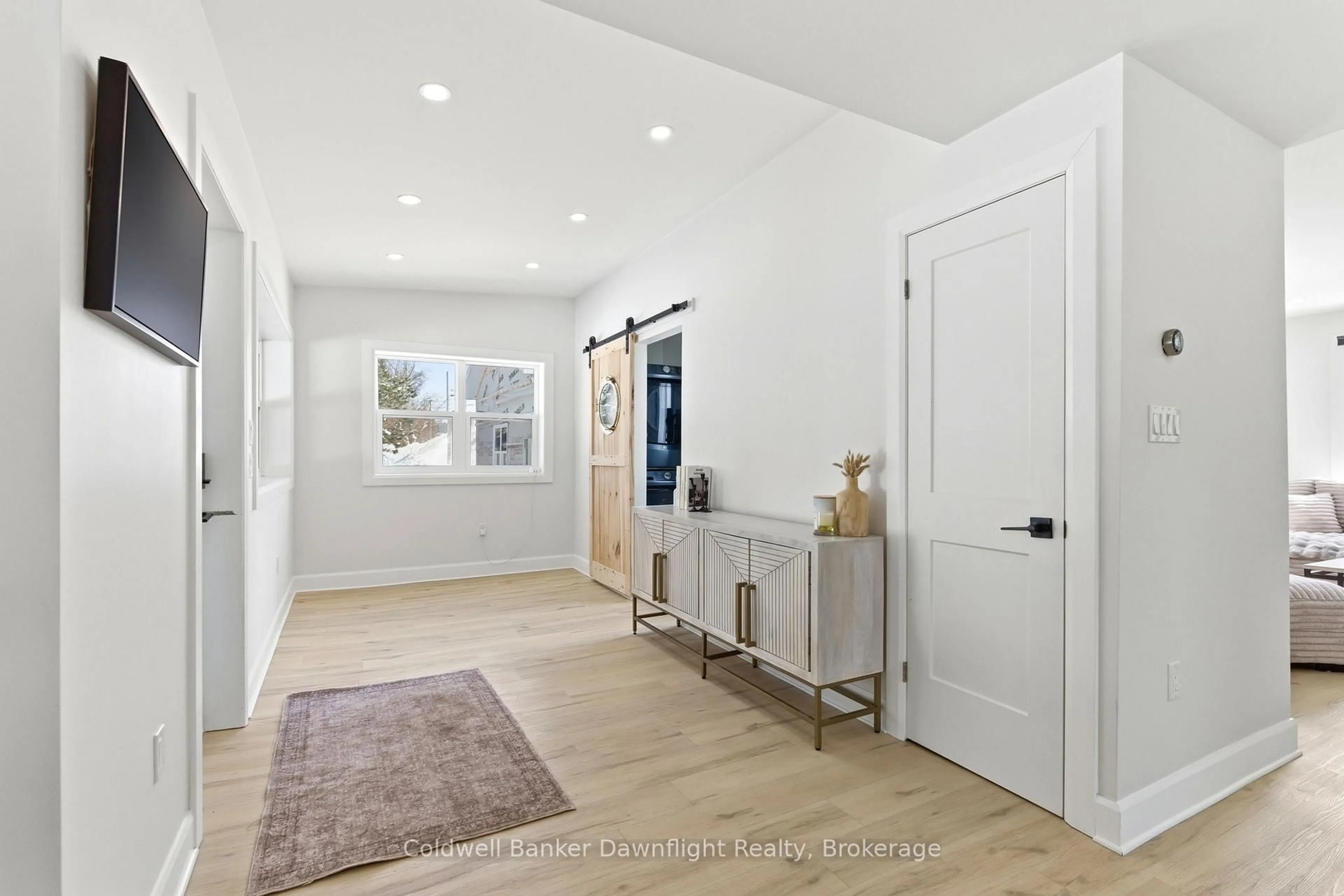 Indoor entryway for 24 Mill Rd, Bluewater Ontario N0M 1J0