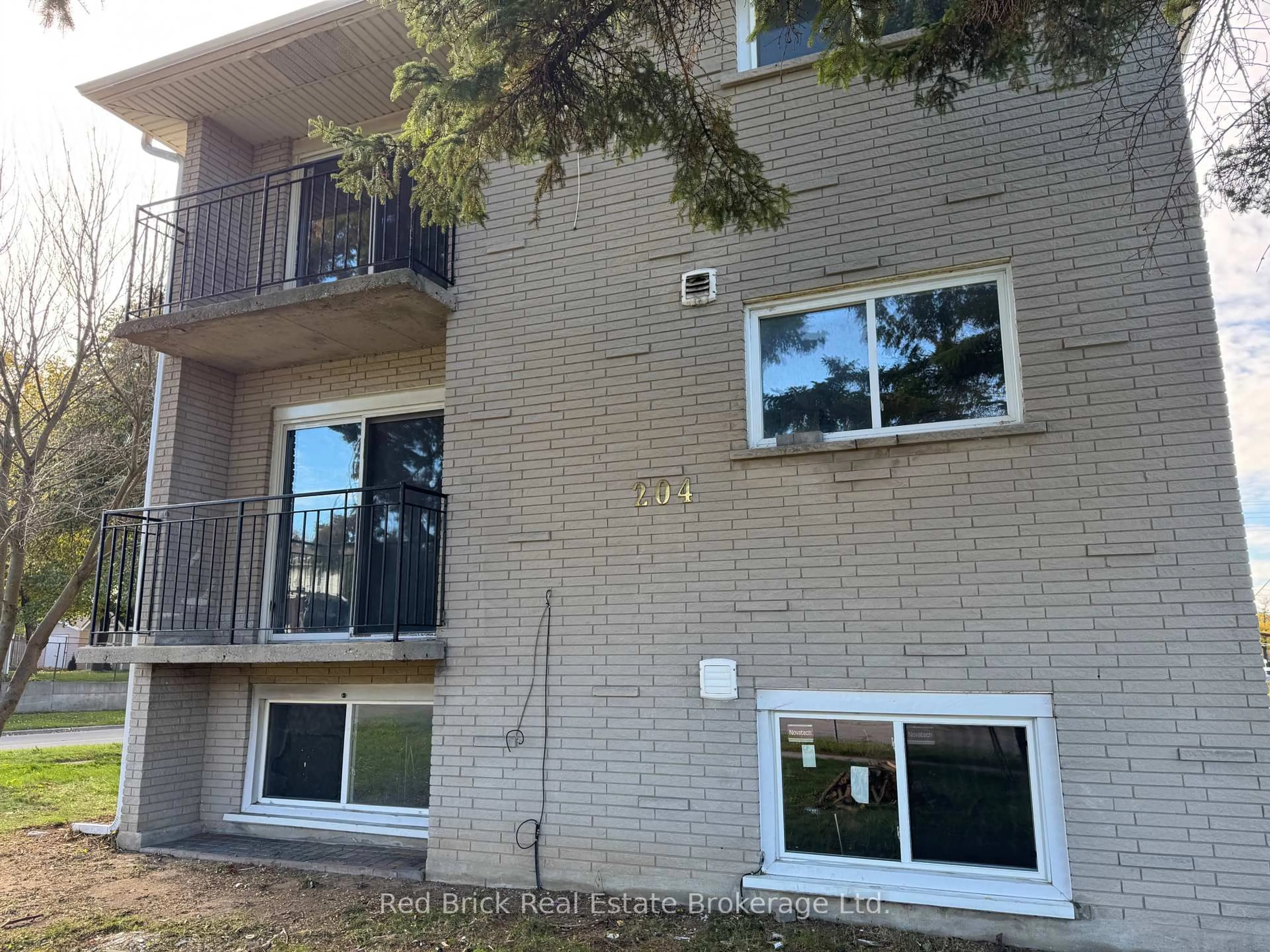 Unknown for 204 Veronica Dr, Kitchener Ontario N2A 2R9