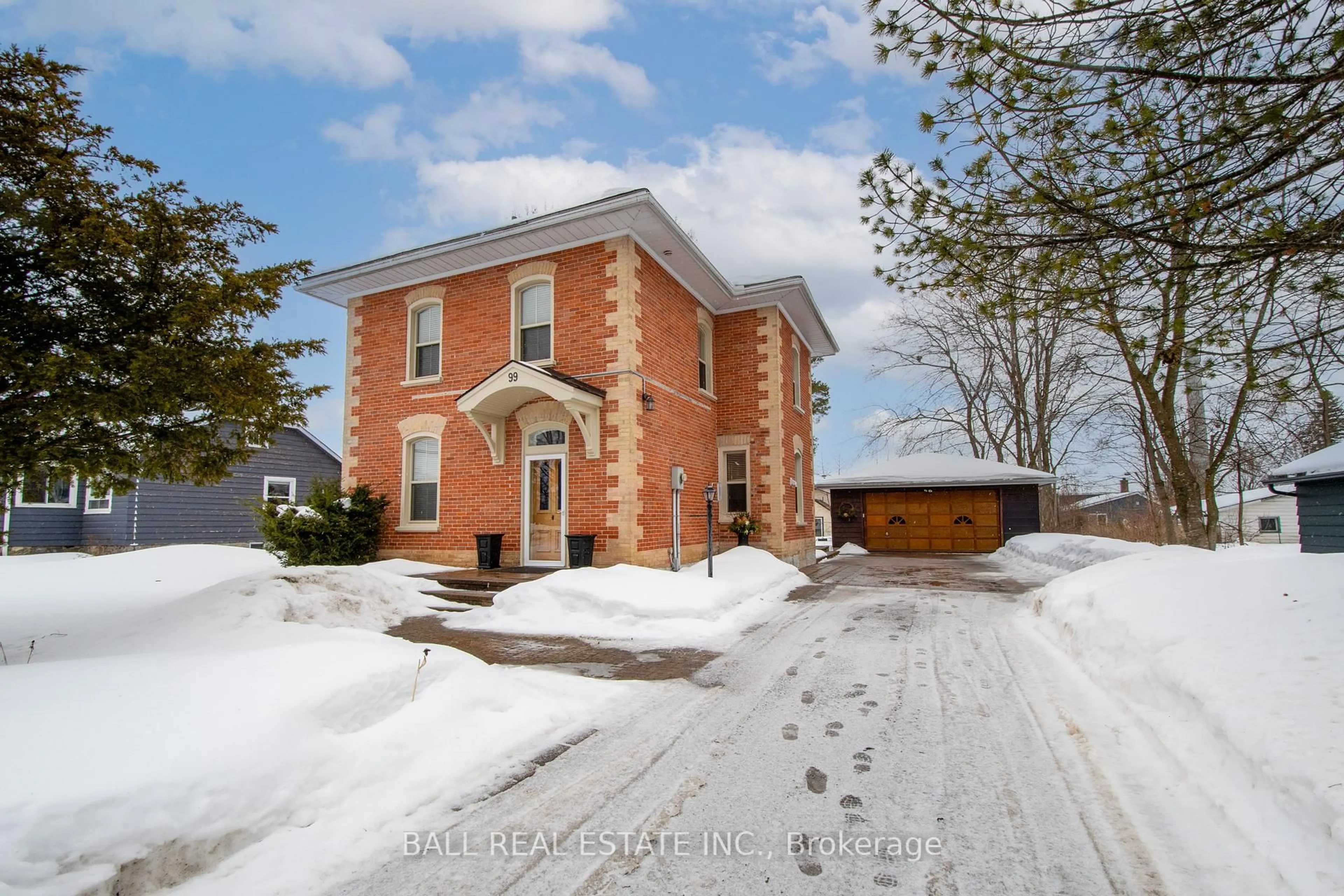 Home with brick exterior material, building for 99 Reid St, Selwyn Ontario K0L 2H0