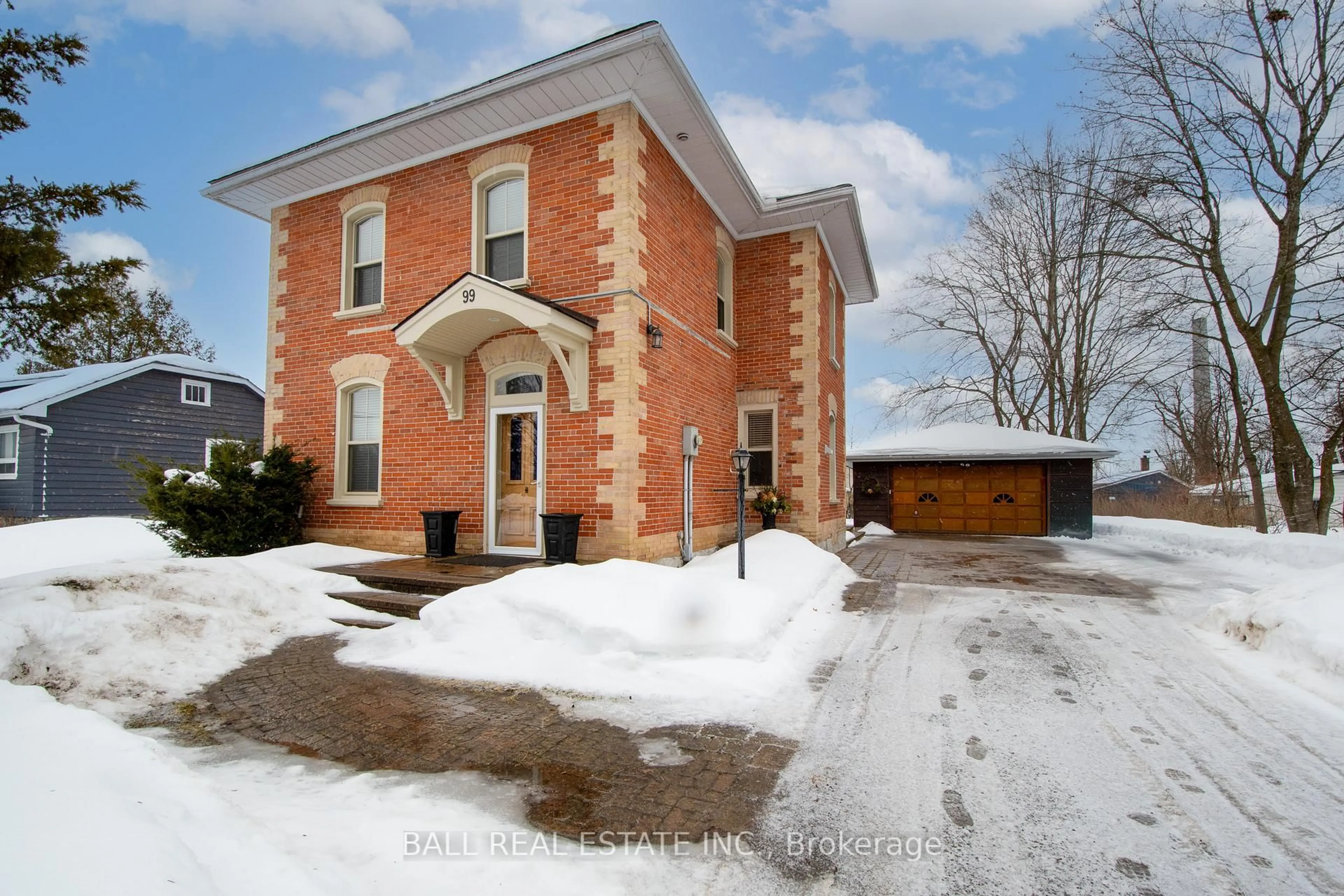 Home with brick exterior material, building for 99 Reid St, Selwyn Ontario K0L 2H0