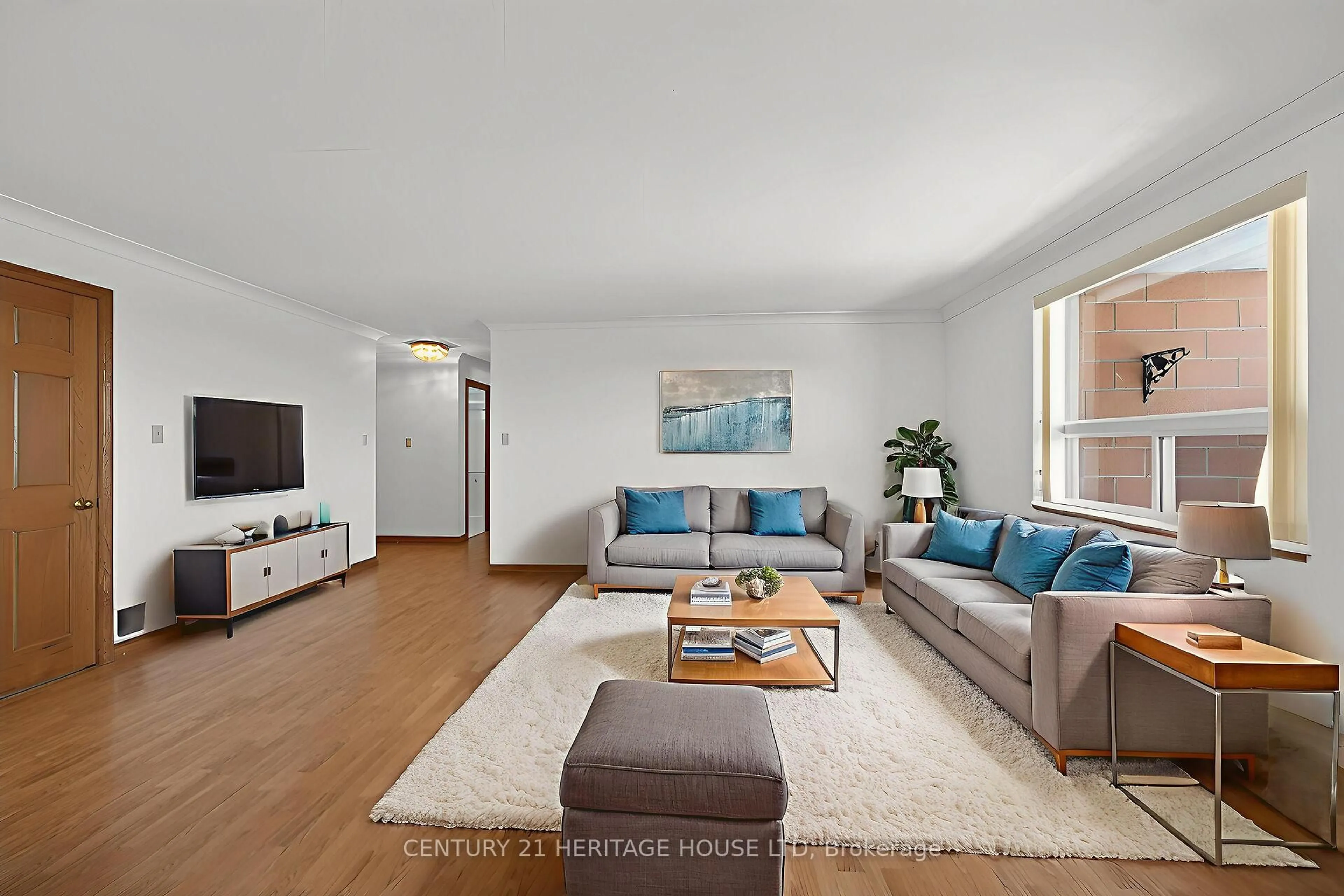 Living room with furniture, unknown for 88 Tollgate Rd #405, Brantford Ontario N3R 7R5