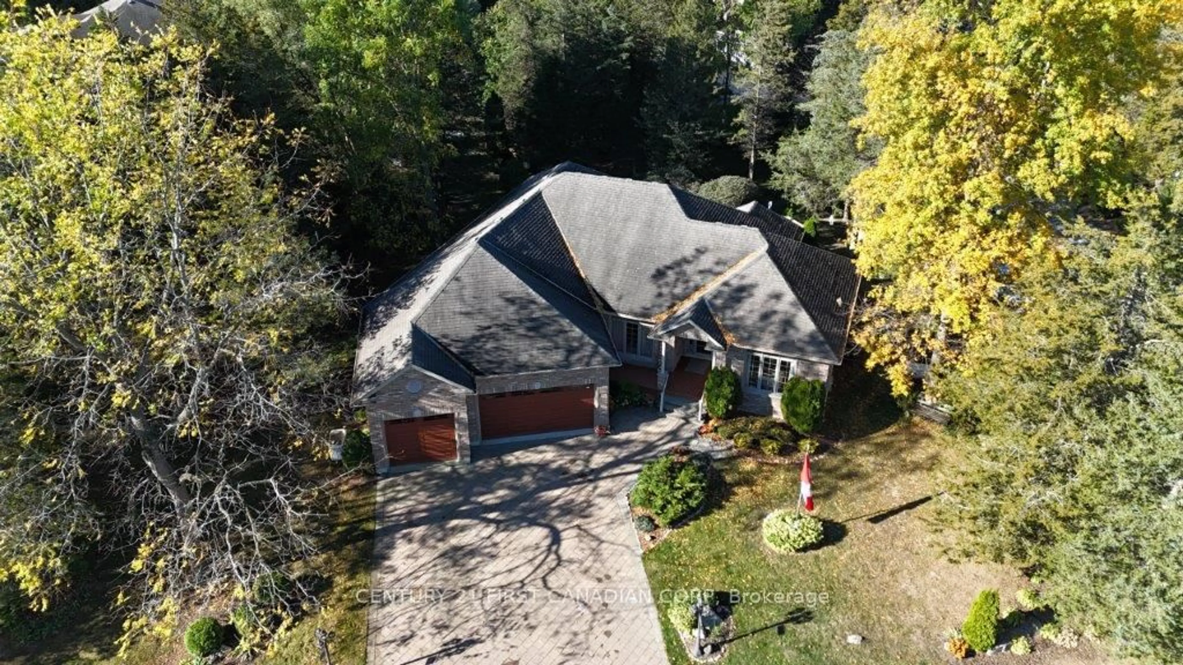 A pic from outside/outdoor area/front of a property/back of a property/a pic from drone, unknown for 10145 Merrywood Dr, Lambton Shores Ontario N0M 1T0