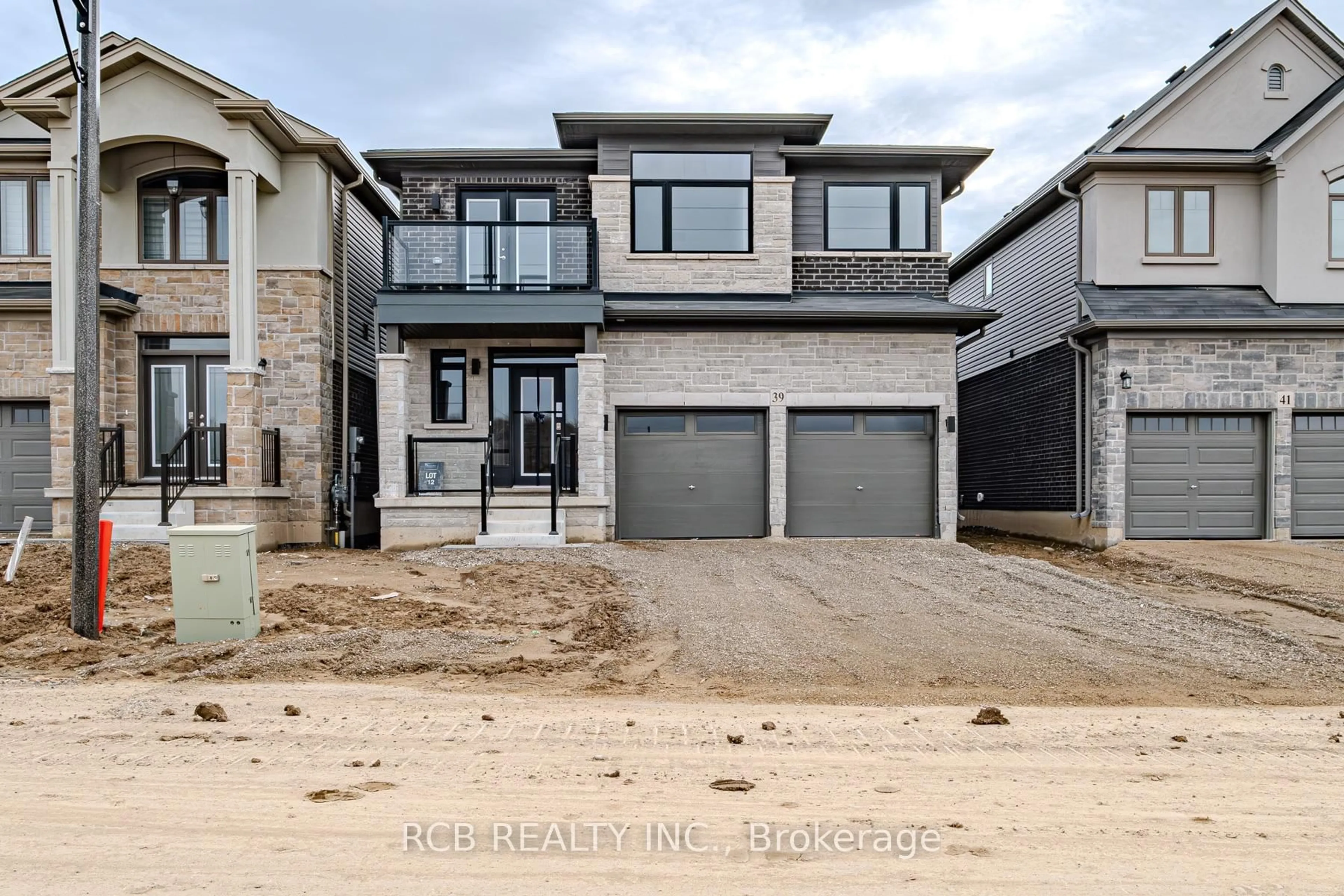 Home with brick exterior material, street for 39 Mair Ave, Brantford Ontario N3T 0X1