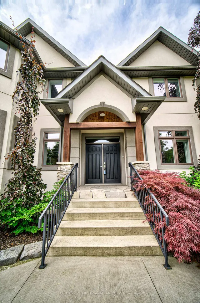 1659 Hamilton Rd, London South 2