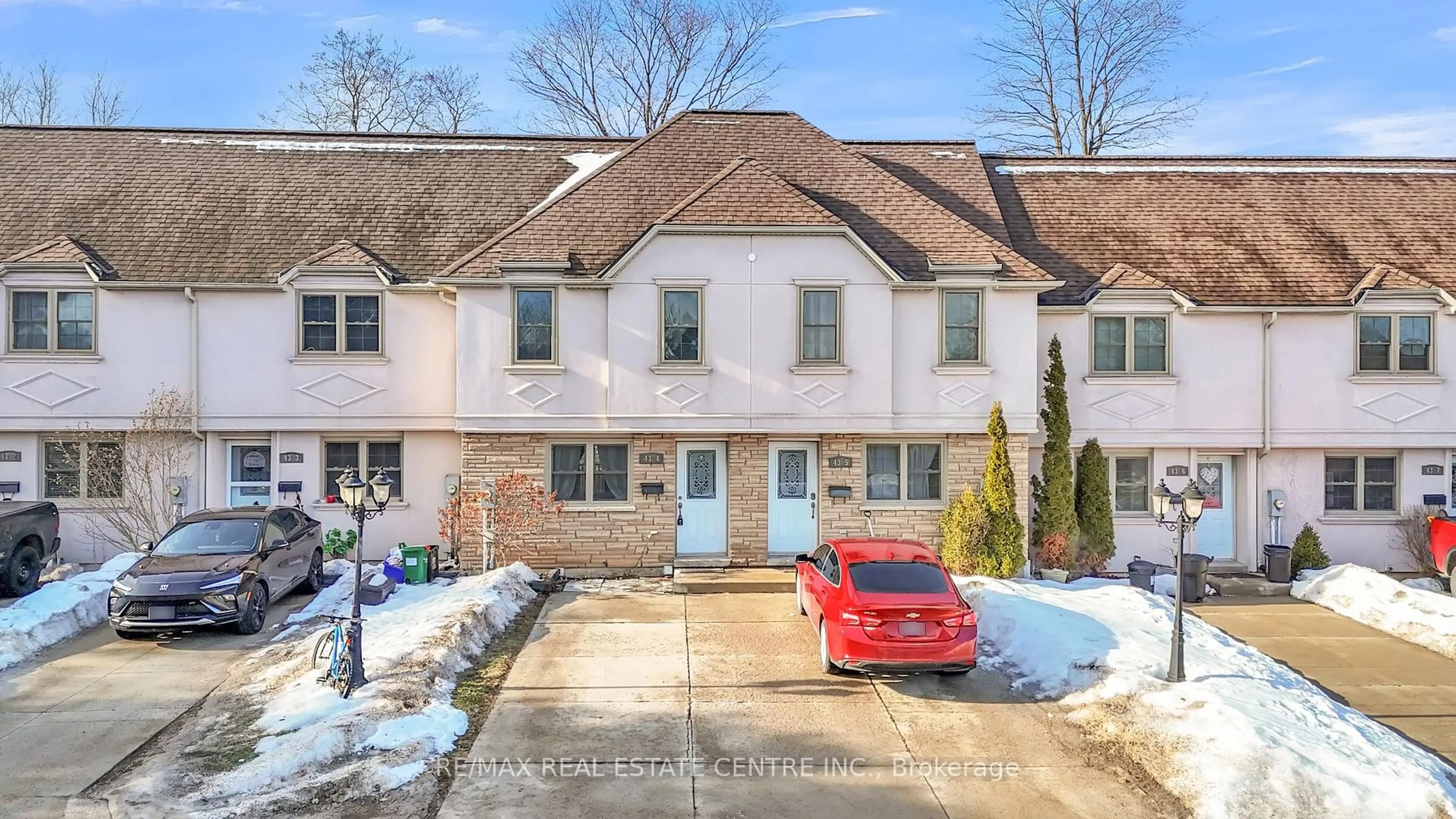 A pic from outside/outdoor area/front of a property/back of a property/a pic from drone, street for 43 Blandford St #4, Woodstock Ontario N4S 7H7