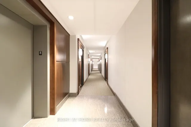 238 Besserer St #810, Ottawa 2