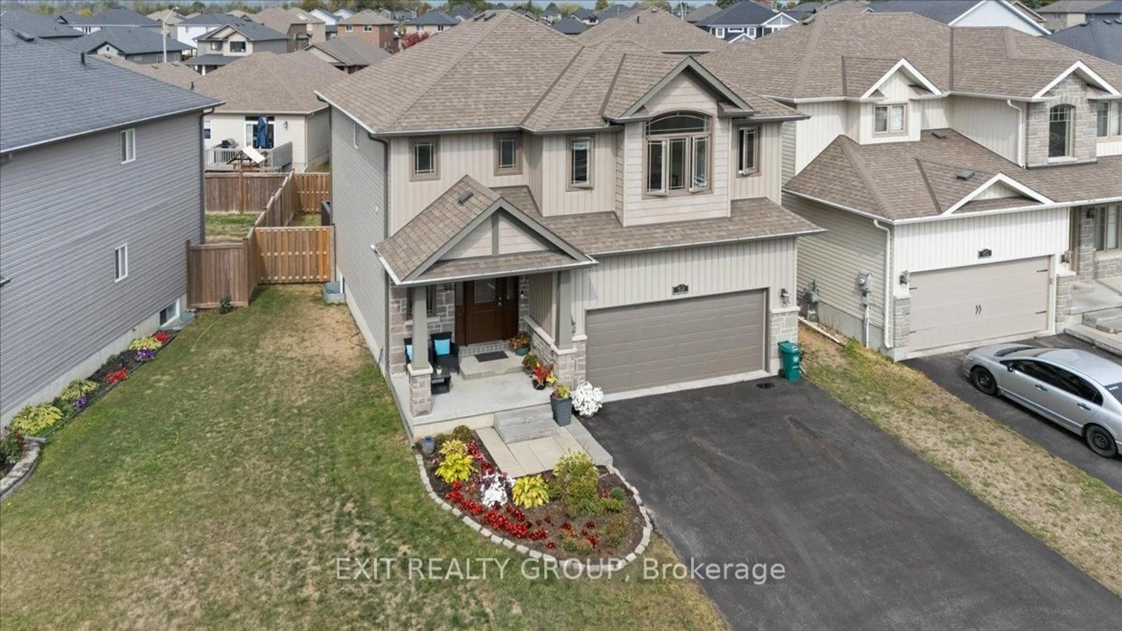 A pic from outside/outdoor area/front of a property/back of a property/a pic from drone, street for 82 Mountain Ash Dr, Belleville Ontario K8N 0E3