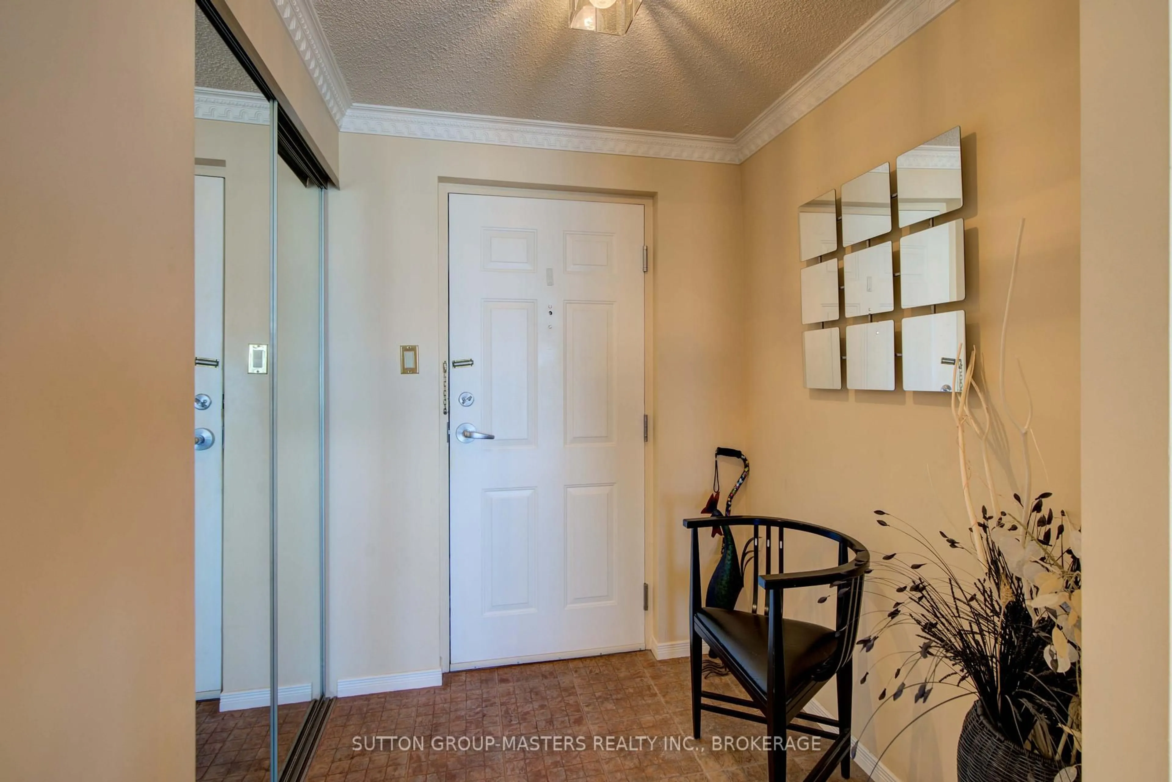 Indoor entryway for 257 Bath Rd #1004, Kingston Ontario K7M 7T3