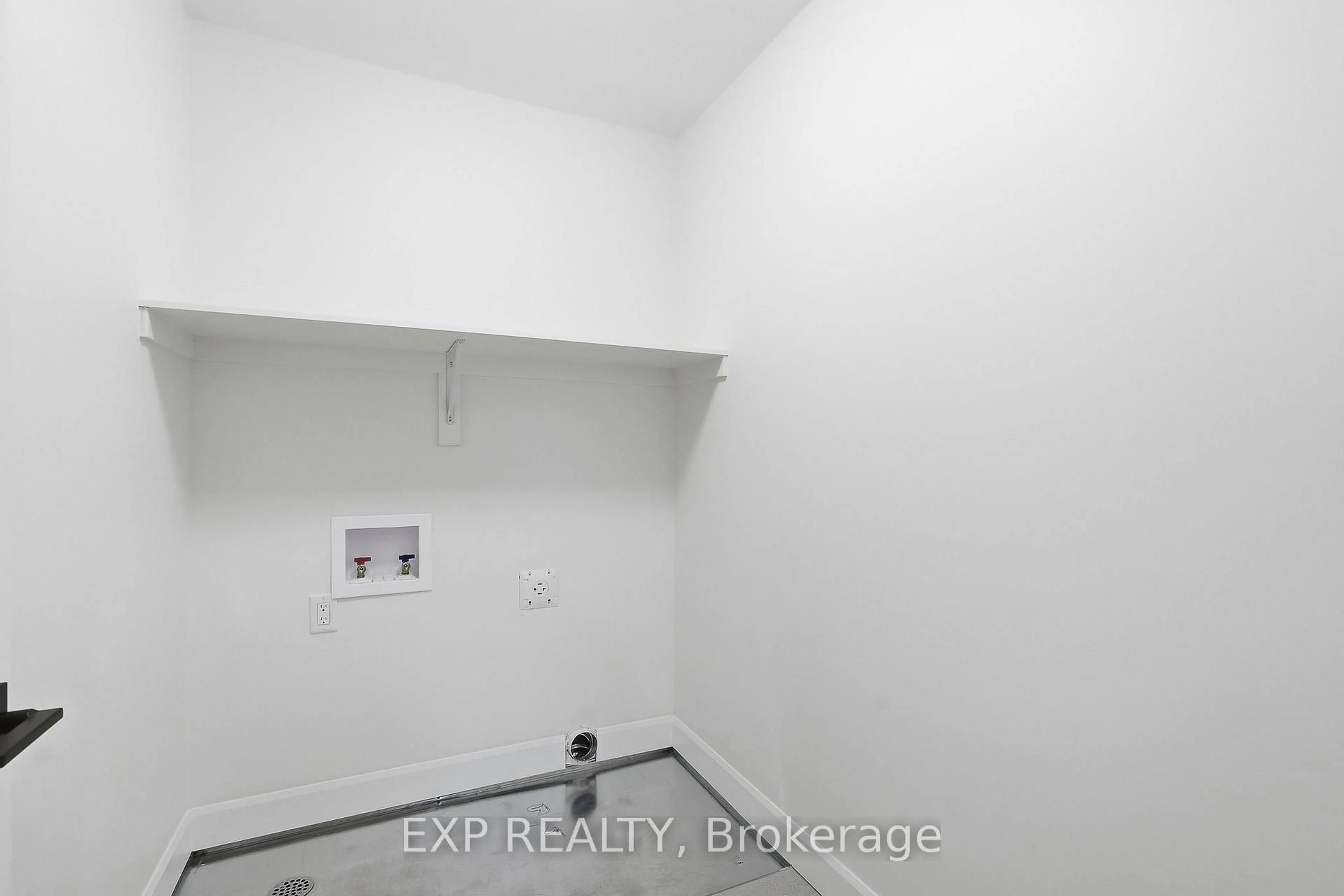 A pic of a room for 110 Lorie St, The Nation Ontario K0A 2M0
