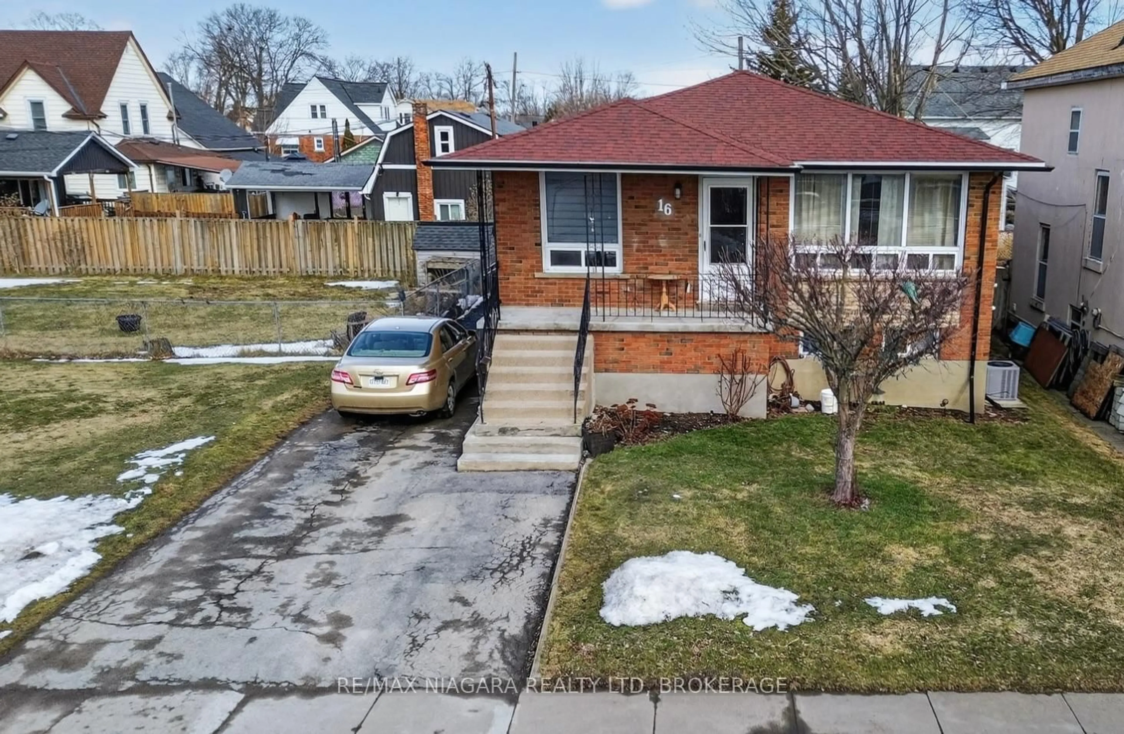 Home with brick exterior material, street for 16 Cross St, Port Colborne Ontario L3K 1K9