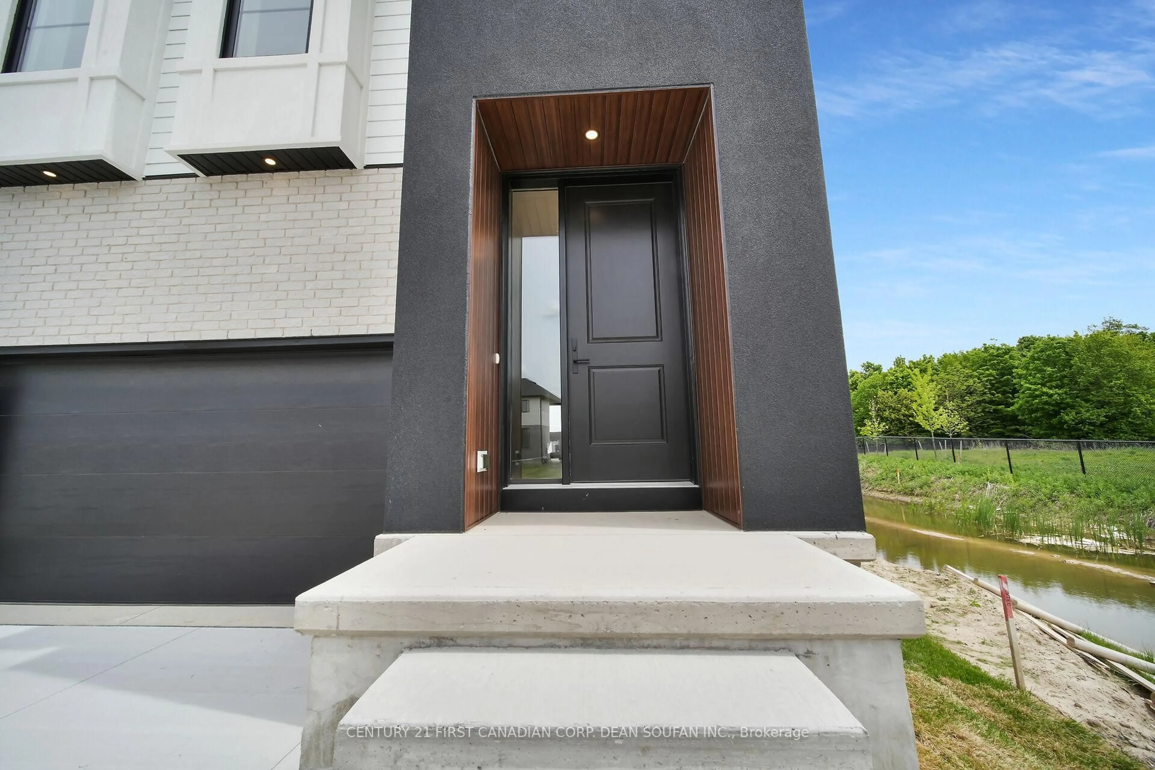 Unknown for 4068 BIG LEAF Tr, London South Ontario N6P 0K2