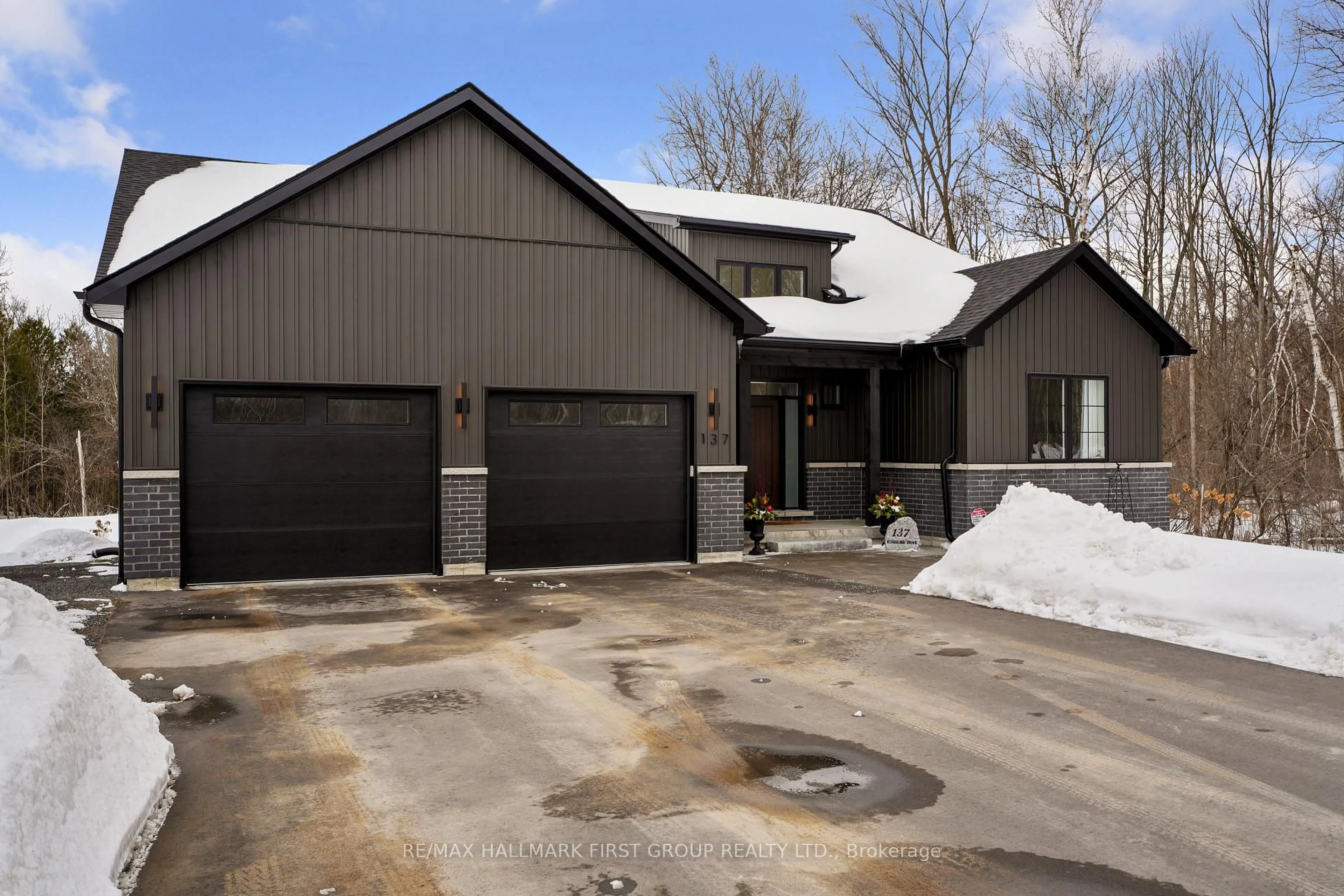 Home with brick exterior material, street for 137 Ridgeline Dr, Alnwick/Haldimand Ontario K0K 2G0