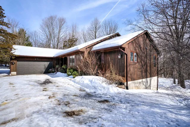 9889 Perth Rd, Rideau Lakes 3