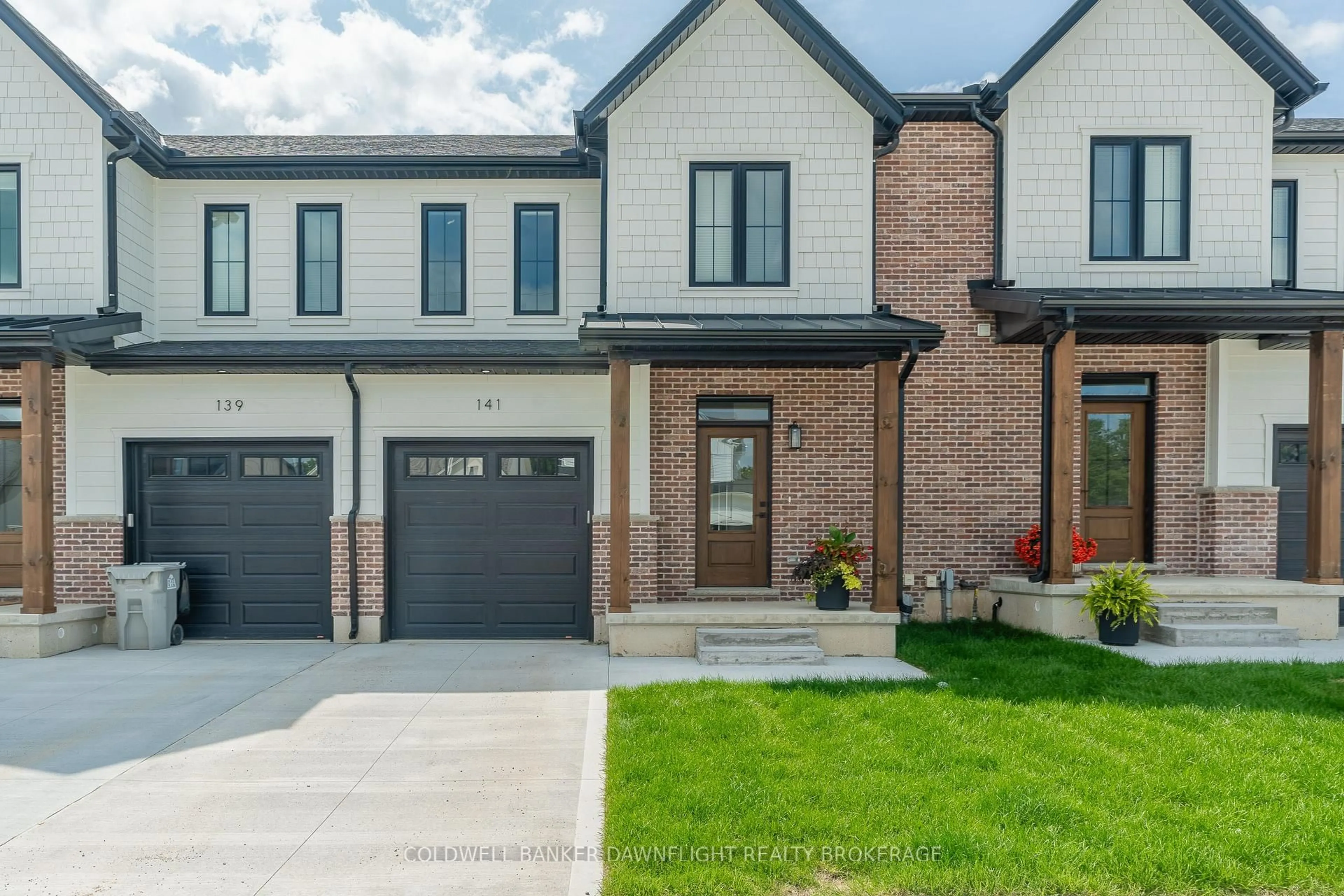 Home with brick exterior material, street for 147 Scotts Dr #22, Lucan Biddulph Ontario N0M 2J0