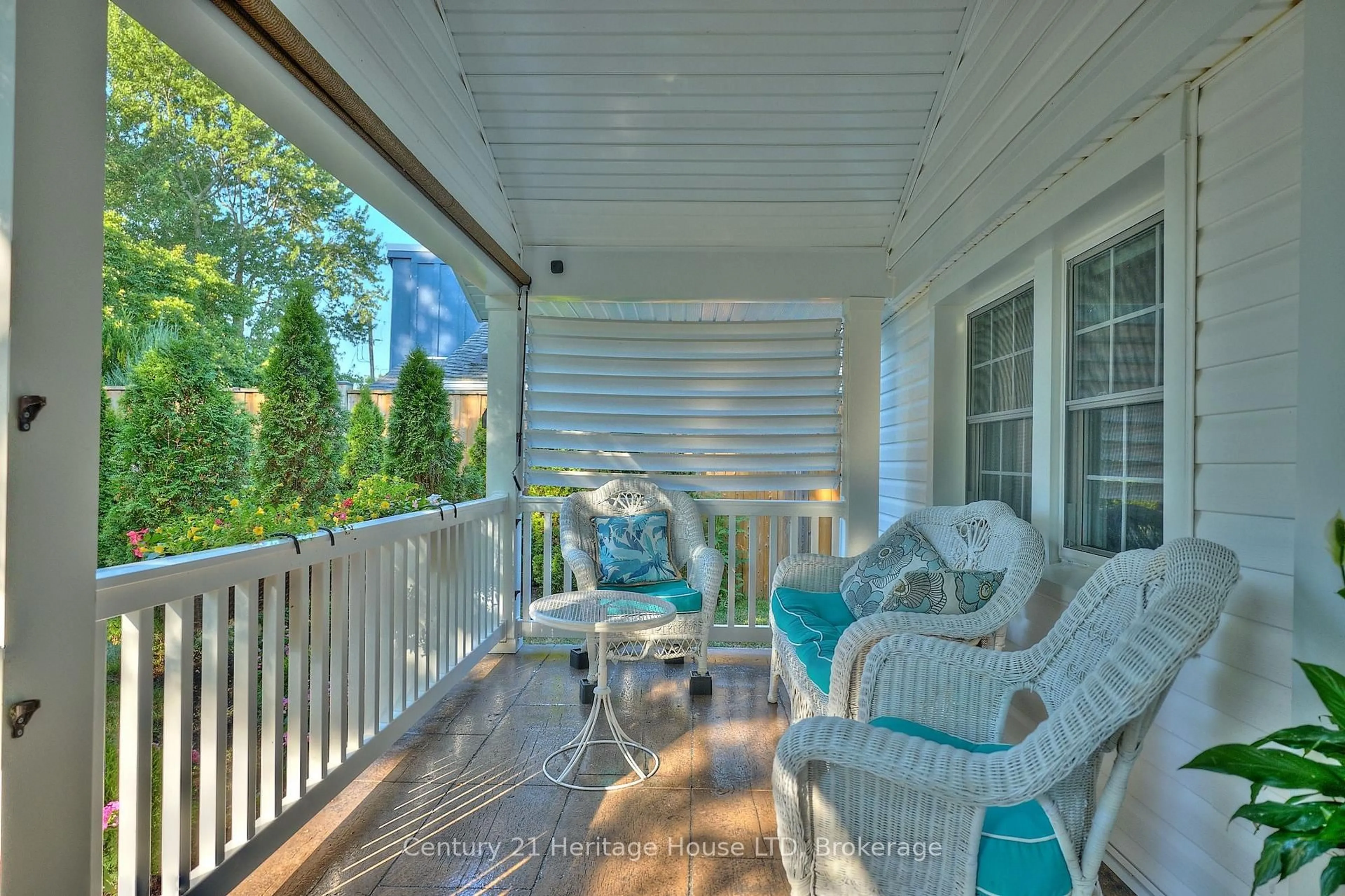 Patio, water/lake/river/ocean view for 662 Lakeshore Rd, Fort Erie Ontario L2A 1B9