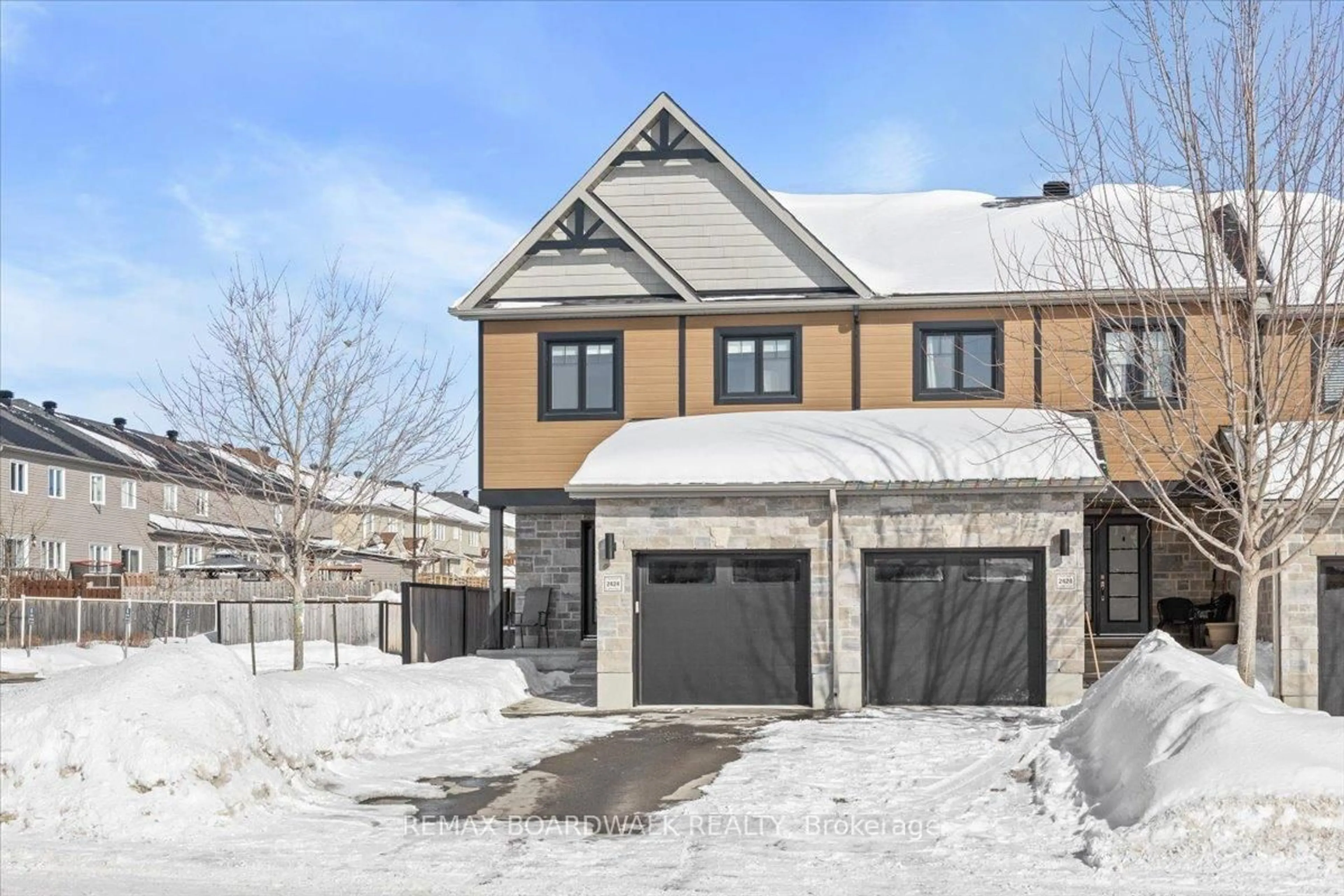 Unknown for 2424 Marble Cres, Clarence-Rockland Ontario K4K 1P6