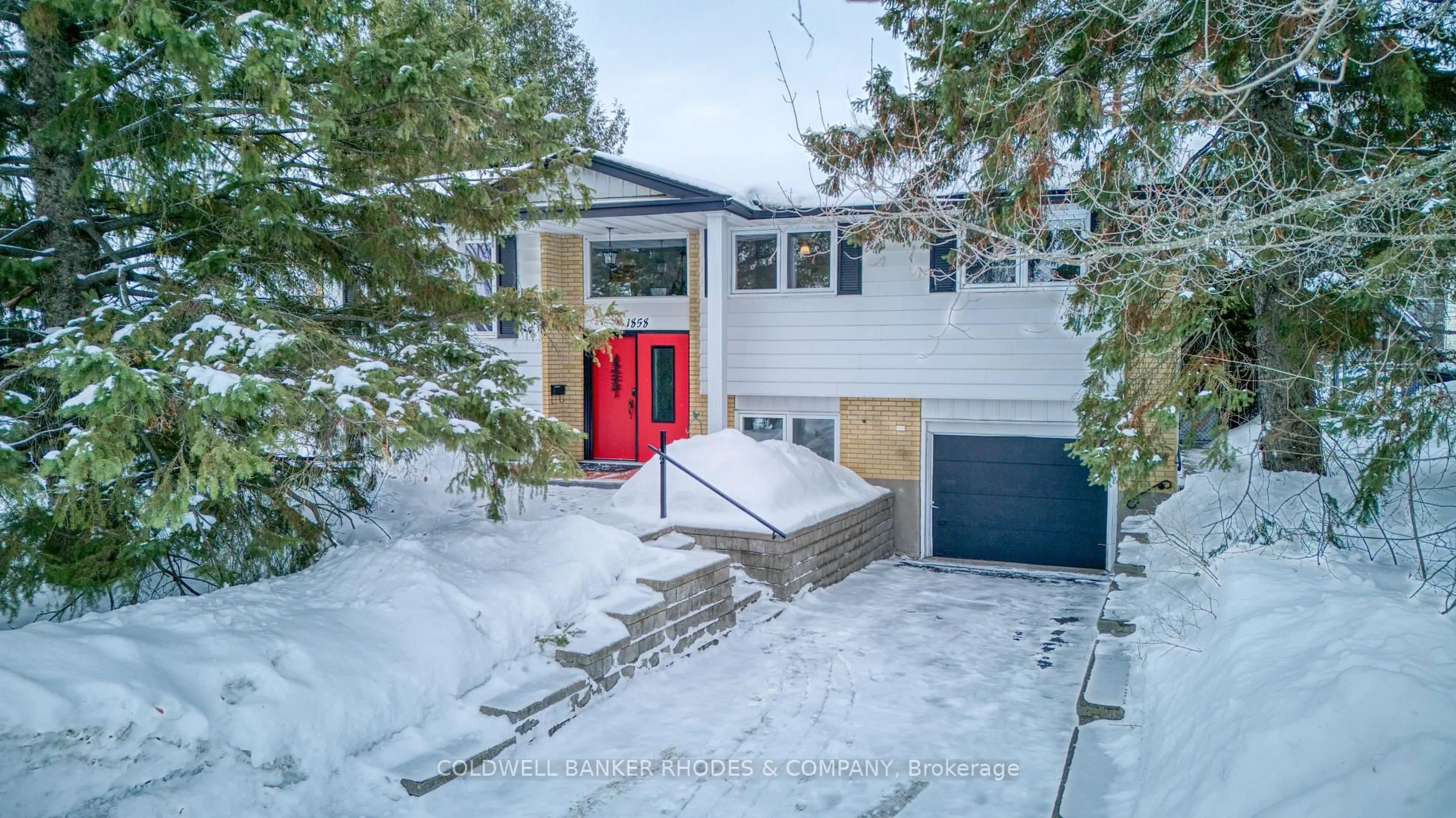 Unknown for 1858 Sharel Dr, Ottawa Ontario K1H 6W4