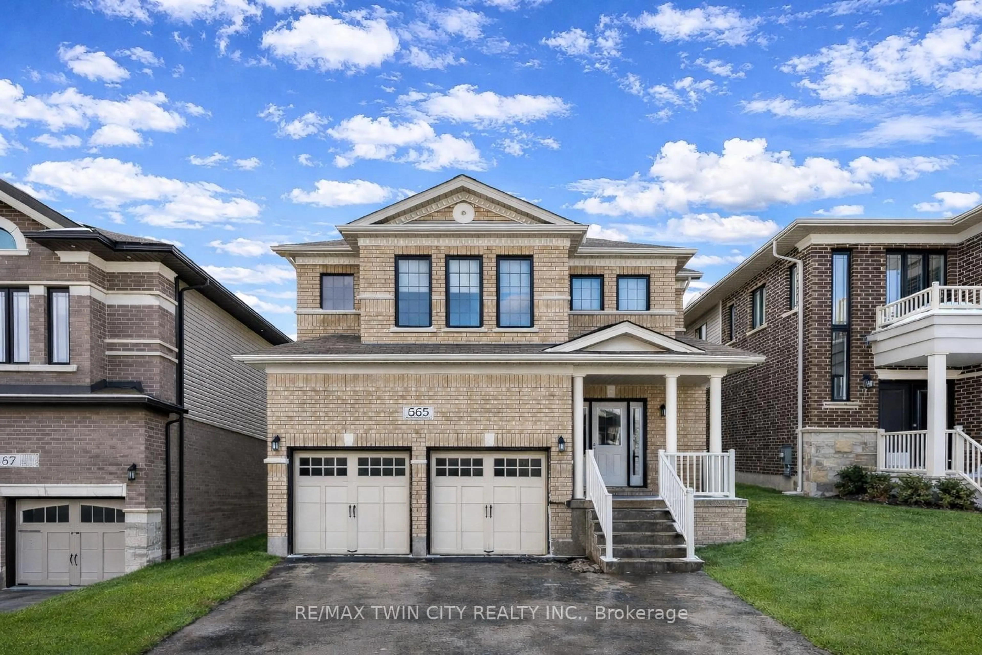 Home with brick exterior material, street for 565 Florencedale Cres, Kitchener Ontario N2R 1T6