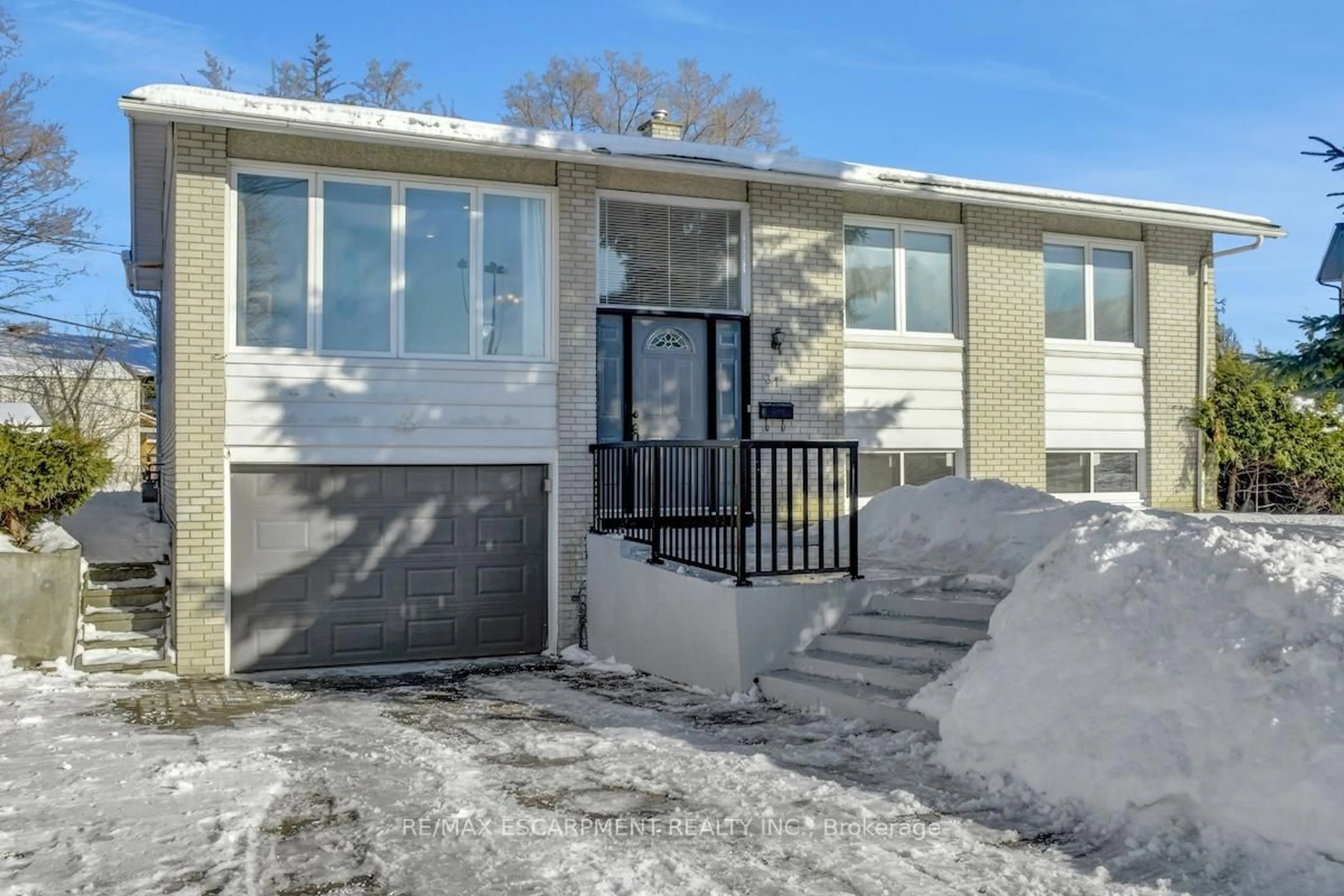 Unknown for 31 BELLFIELD St, Ottawa Ontario K2B 6K7