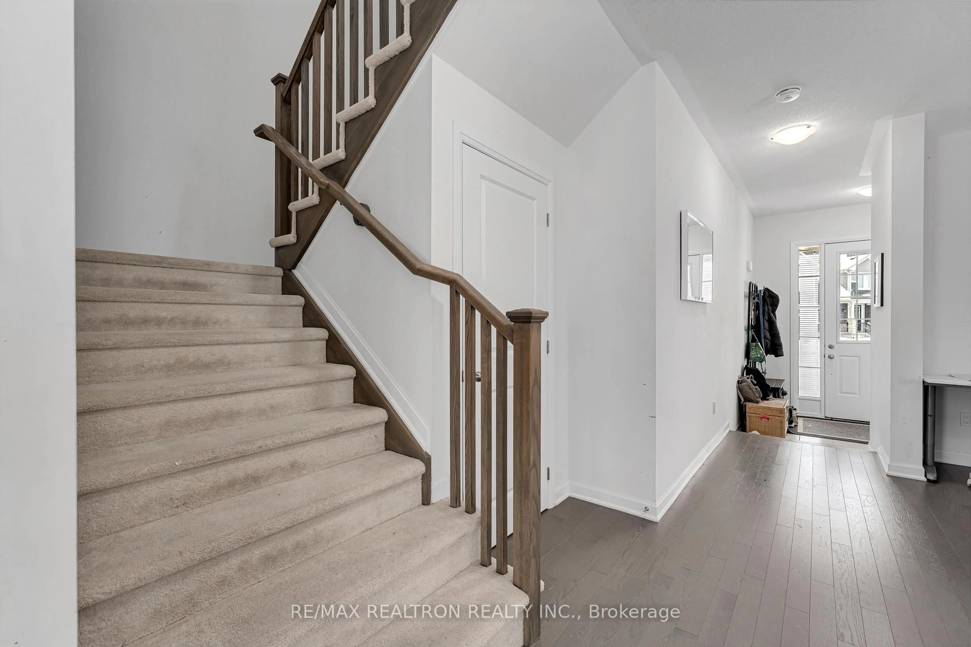 Stairs for 74 Golf Links Dr, Loyalist Ontario K0H 0B4