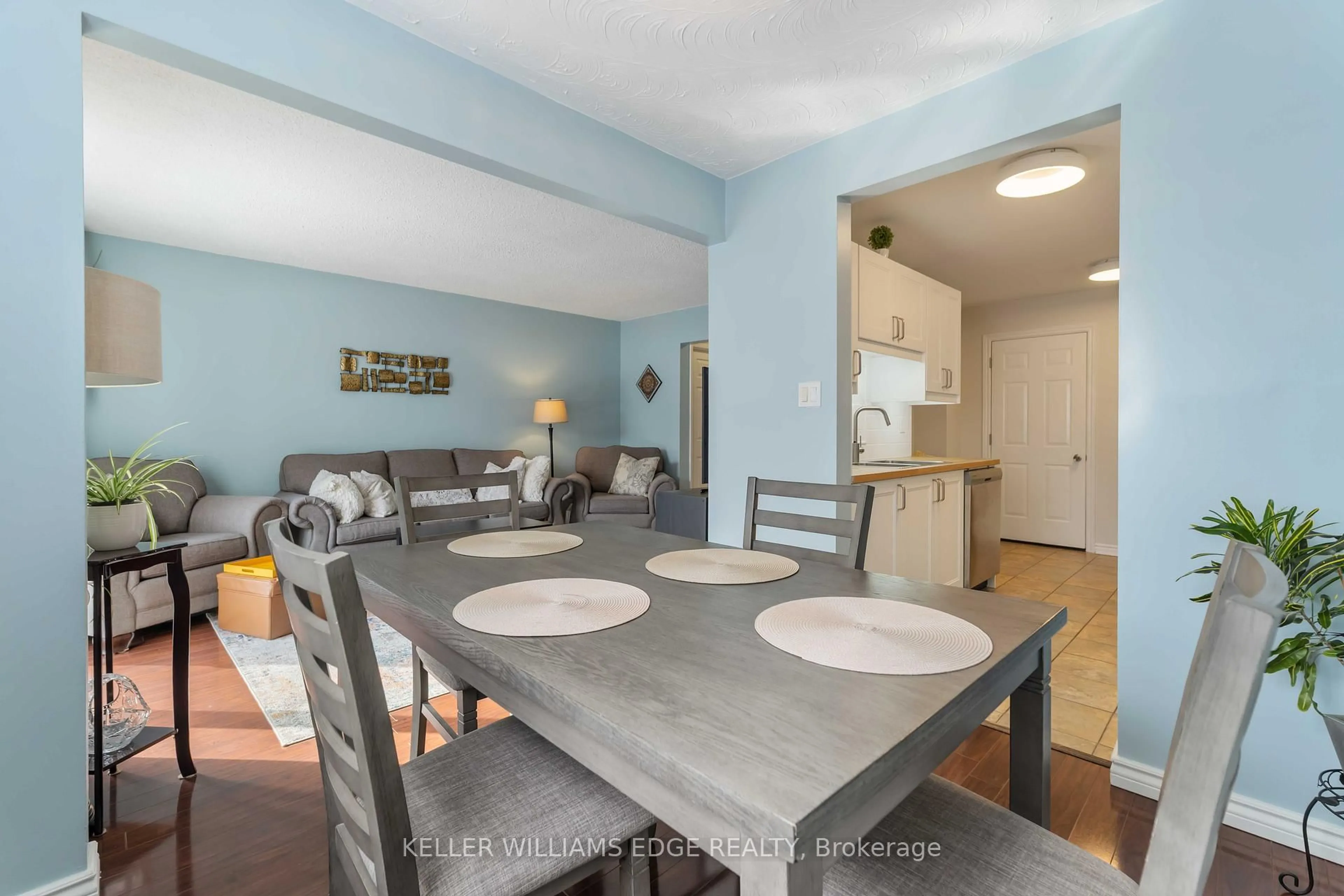 Dining room, unknown for 300 Rexford Dr #22, Hamilton Ontario L8W 1P5