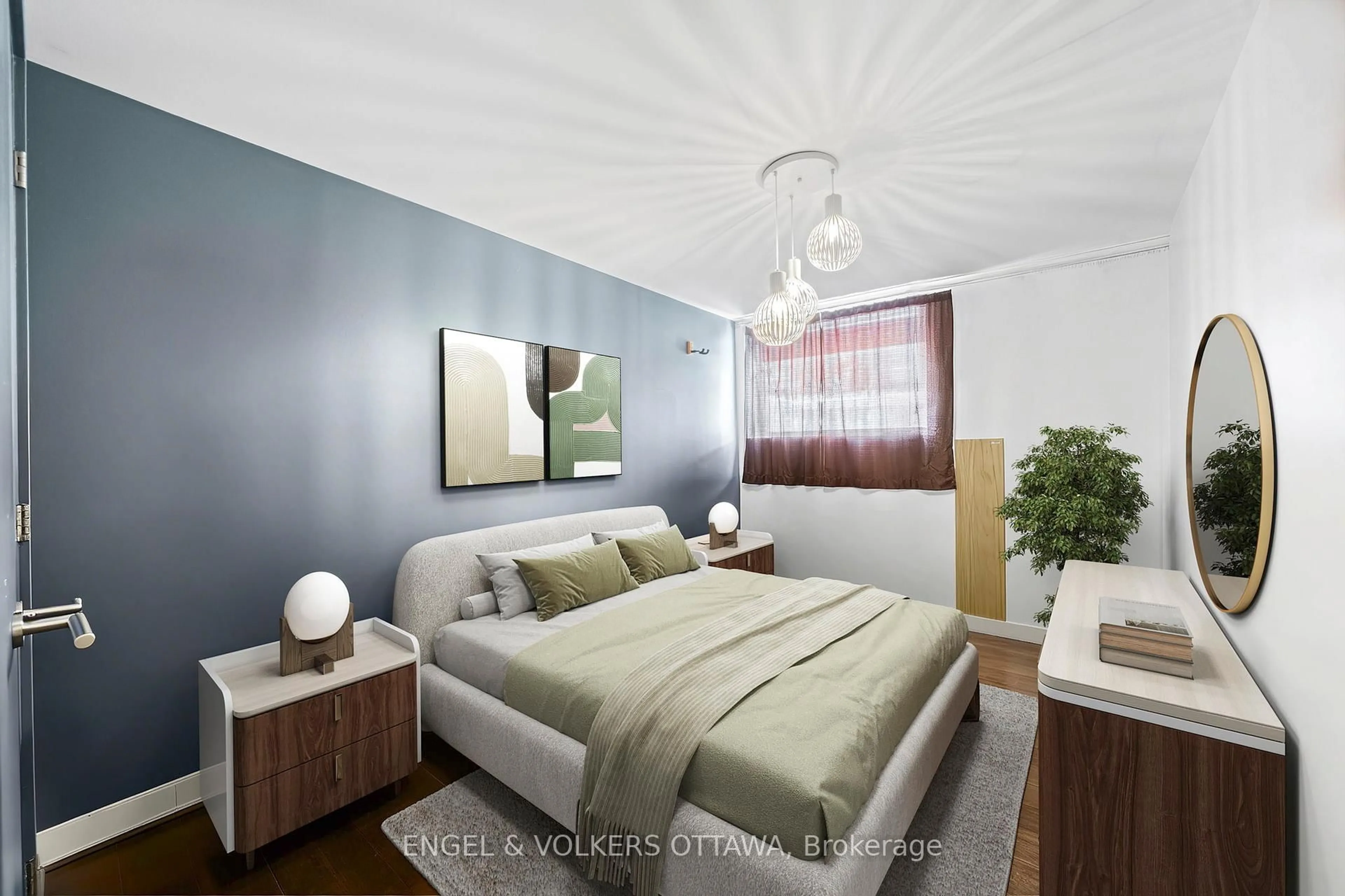 Bedroom with bed, wood/laminate floor for 59 Percy St #102, Ottawa Ontario K1R 6C4