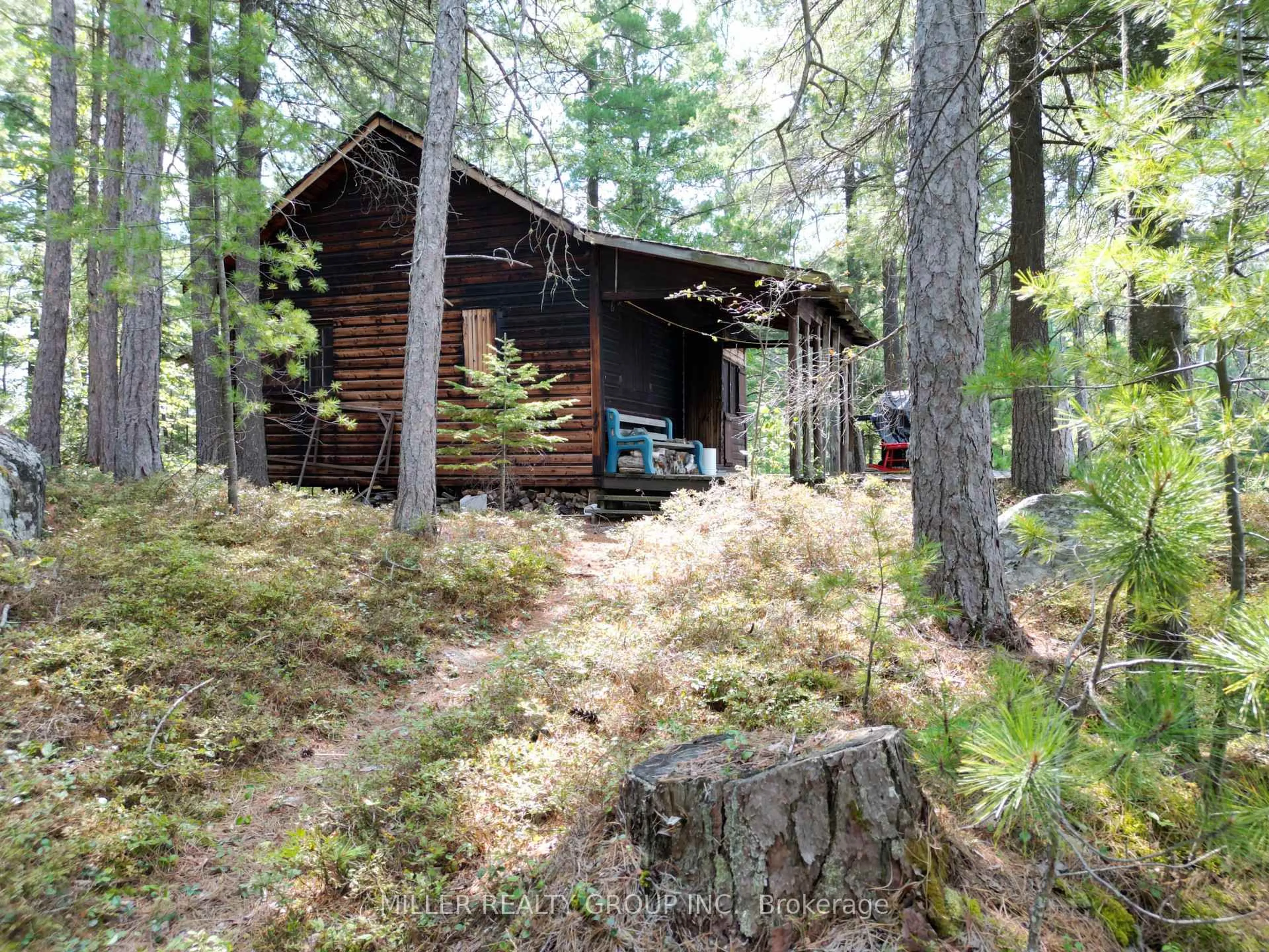 Shed for 1093 Lake Temagami, Temagami Ontario P0H 2H0