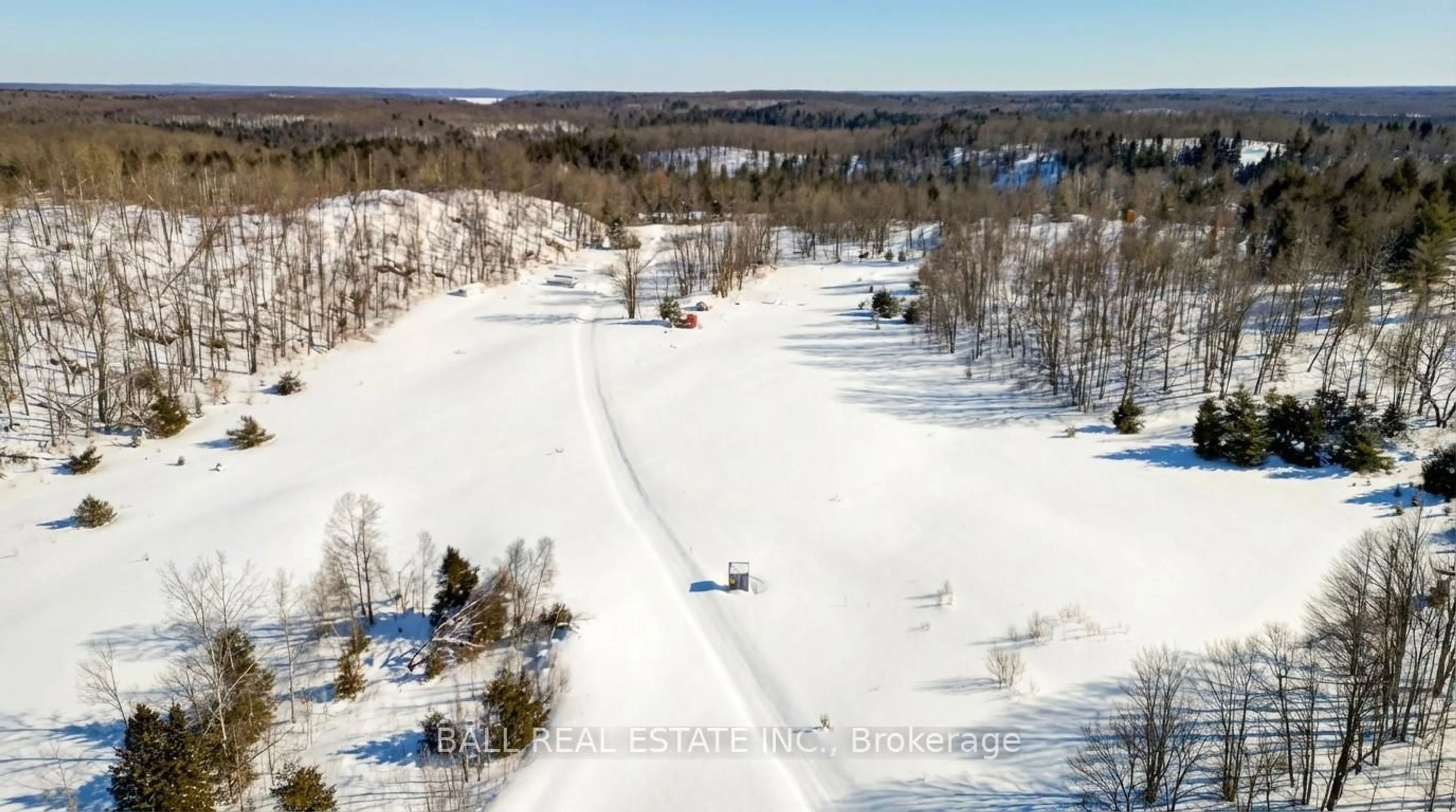 A pic from outside/outdoor area/front of a property/back of a property/a pic from drone, unknown for 186 Lasswade Rd, North Kawartha Ontario K0L 1A0