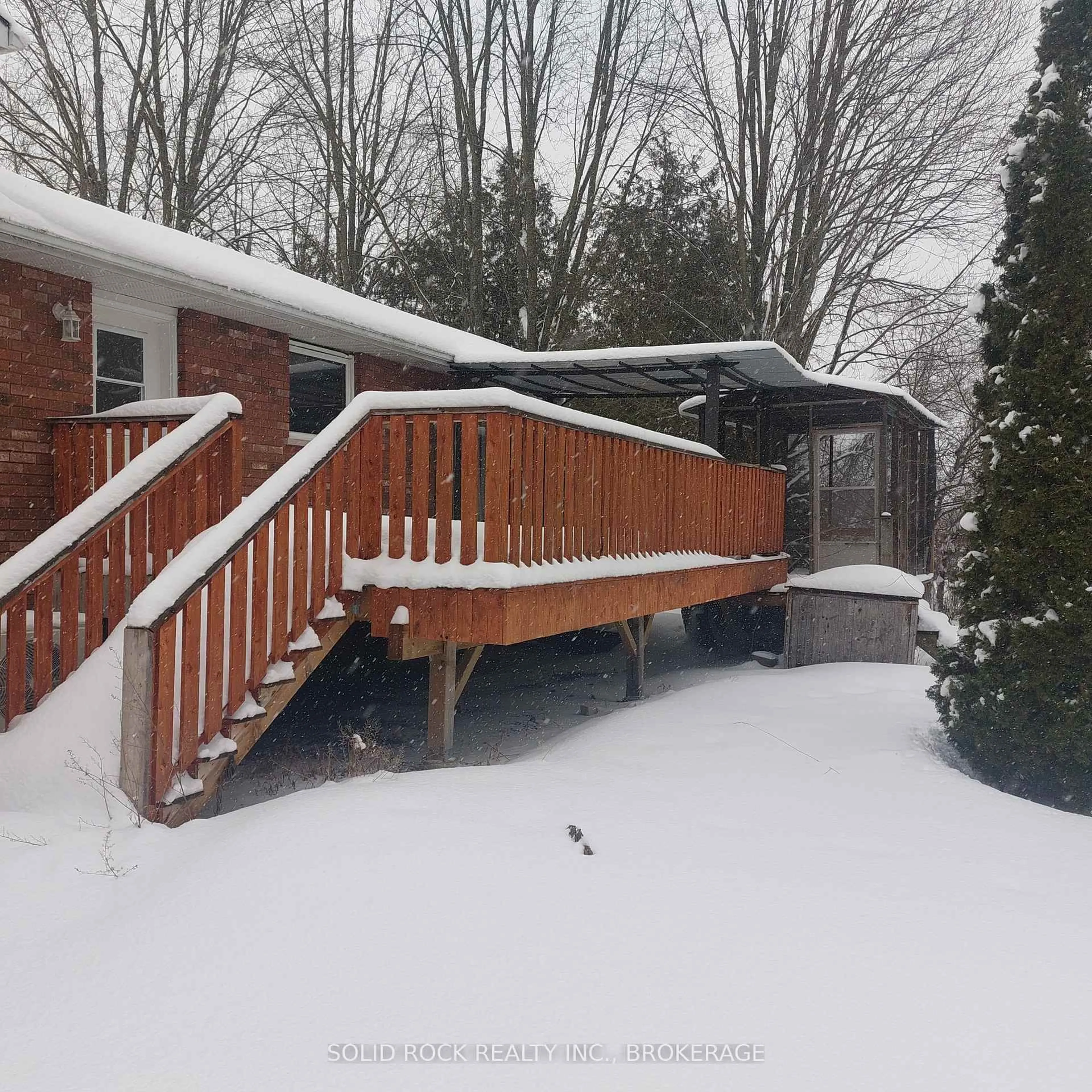 Patio, mountain view for 1339 Rapids Rd, Tweed Ontario K0K 3J0