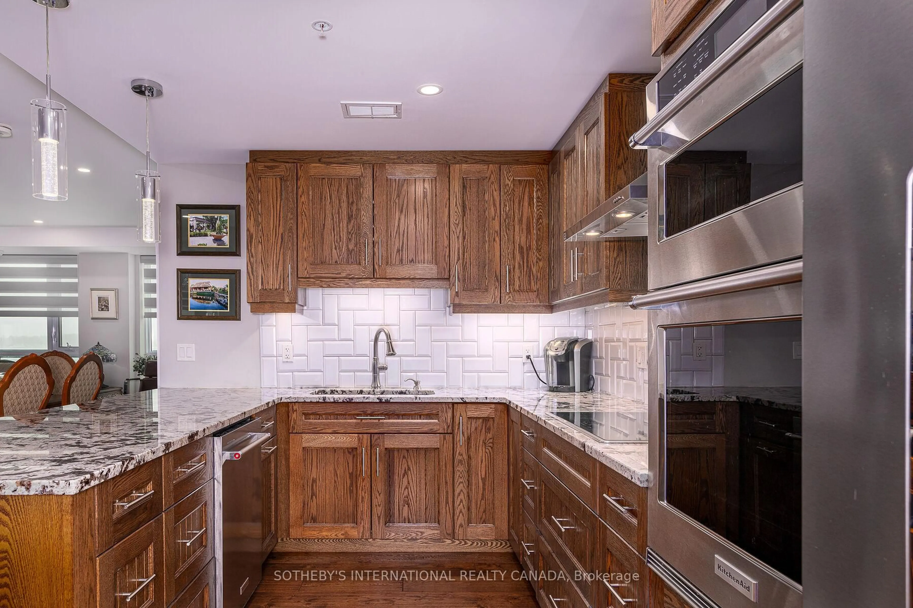 Unknown for 129B South St #221, Gananoque Ontario K7G 0B1