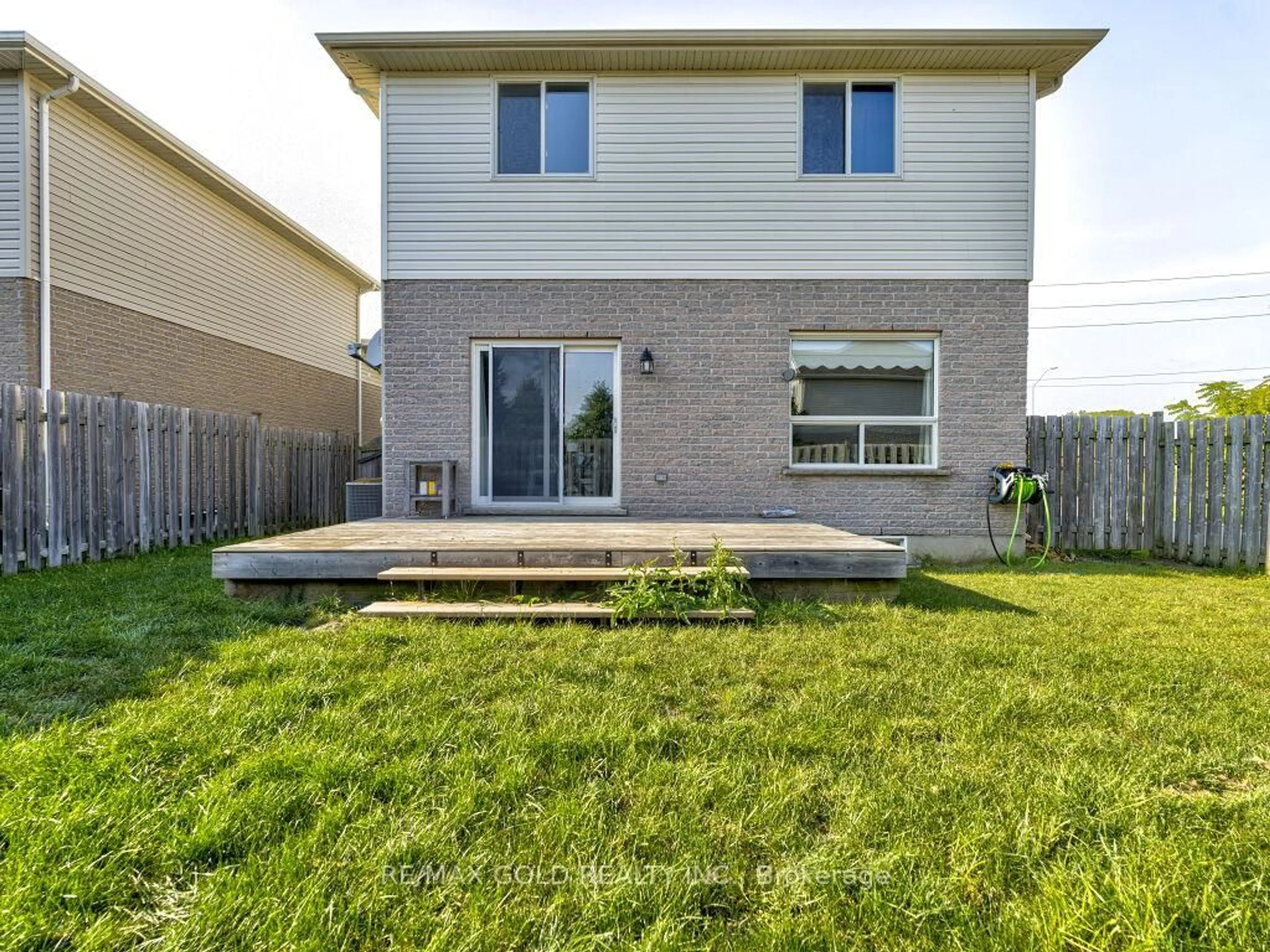 Unknown for 960 Bitterbush Cres #35, London North Ontario N6H 0G1