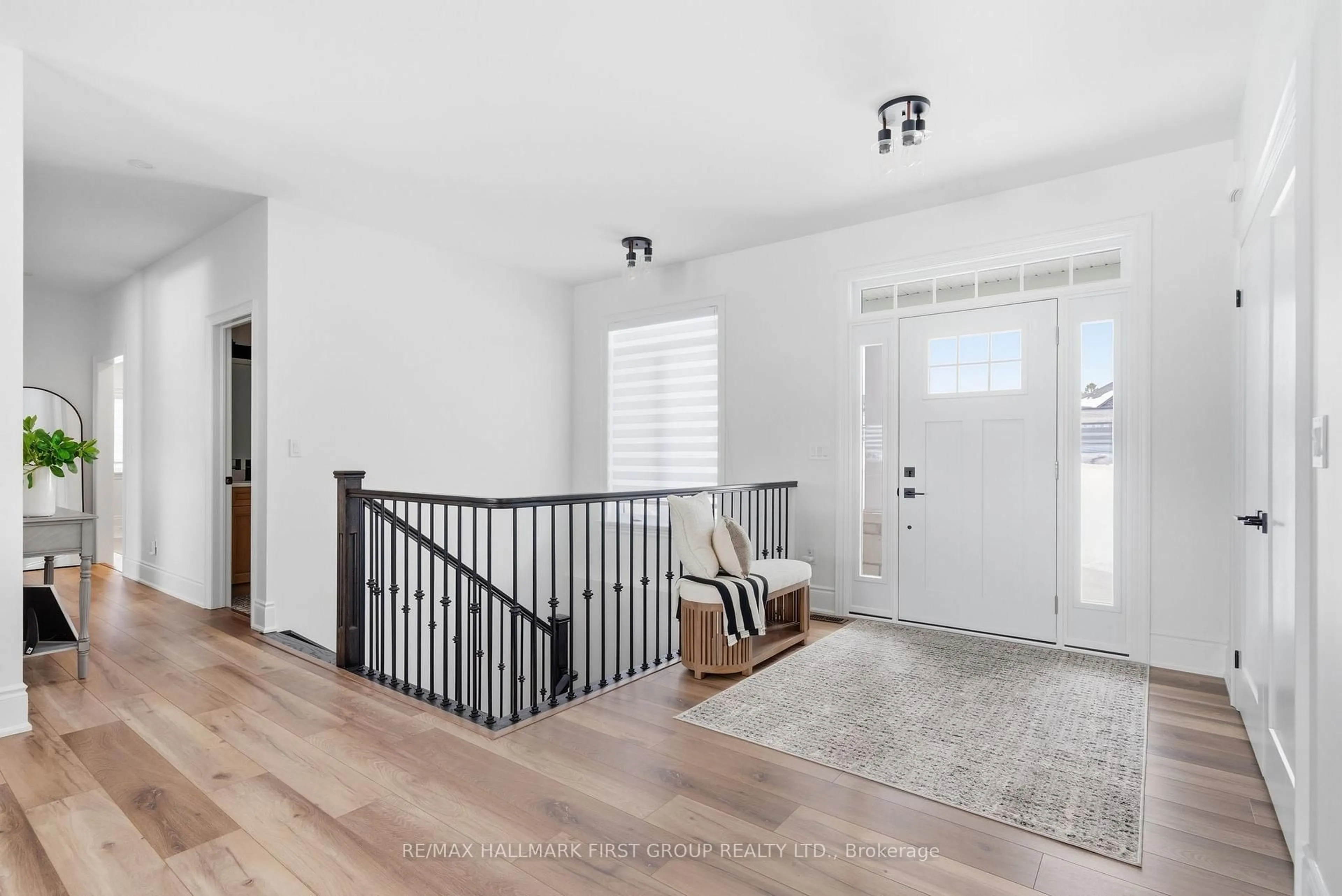 Indoor entryway for 60 McCarty Dr, Cobourg Ontario K9A 0K5