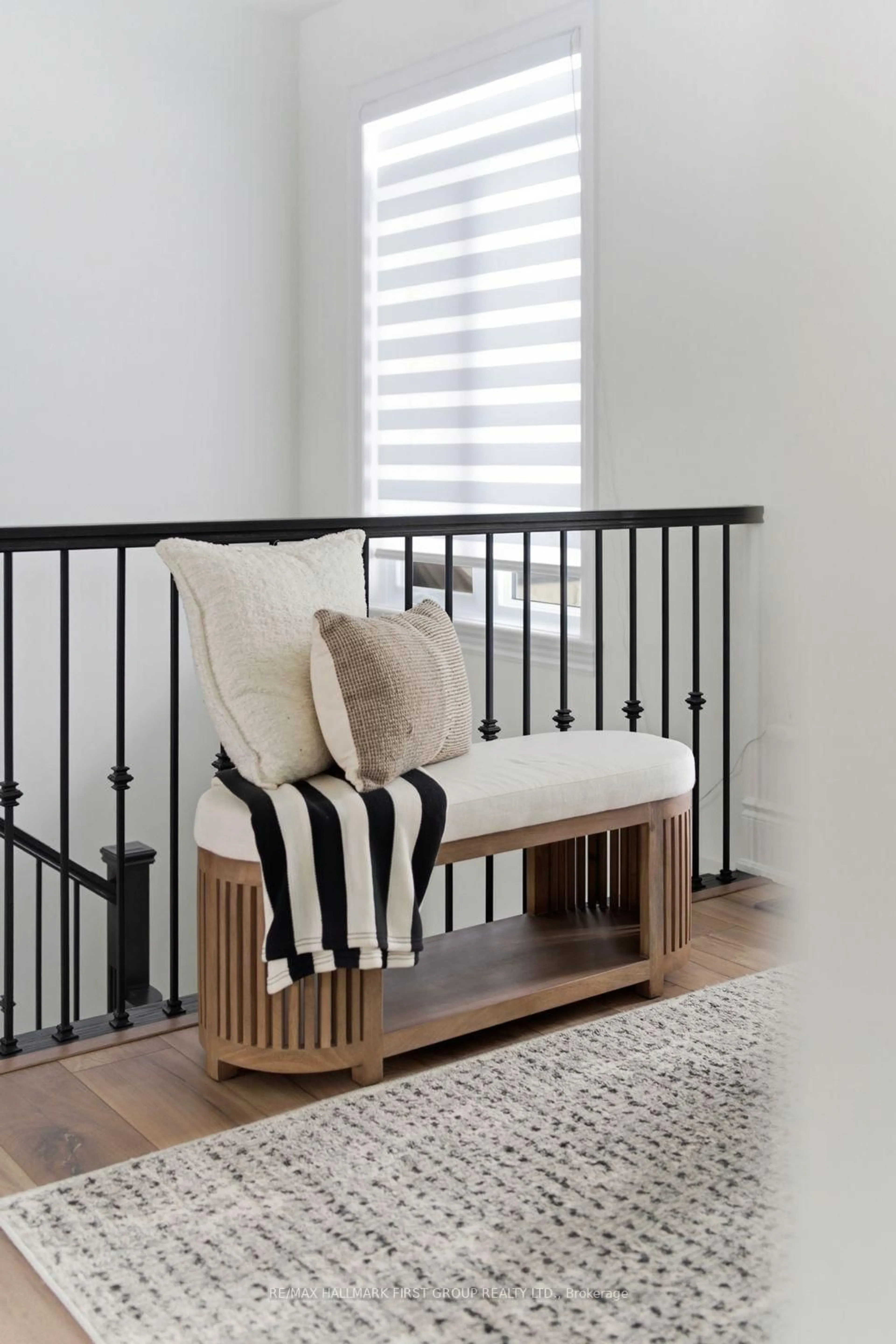 Indoor entryway for 60 McCarty Dr, Cobourg Ontario K9A 0K5