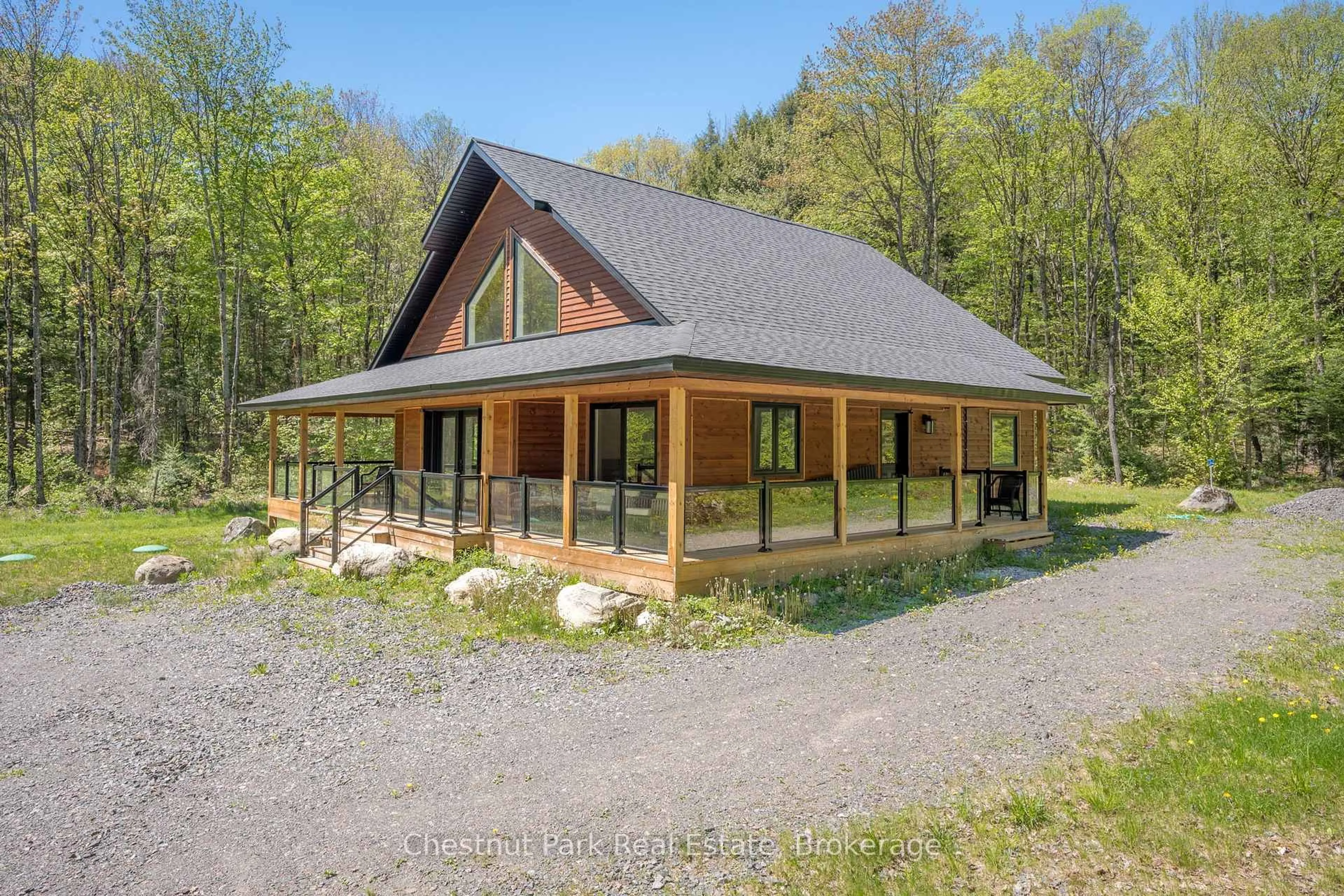 Home with vinyl exterior material, unknown for 1299 Hekkla Rd, Muskoka Lakes Ontario P0C 1J0