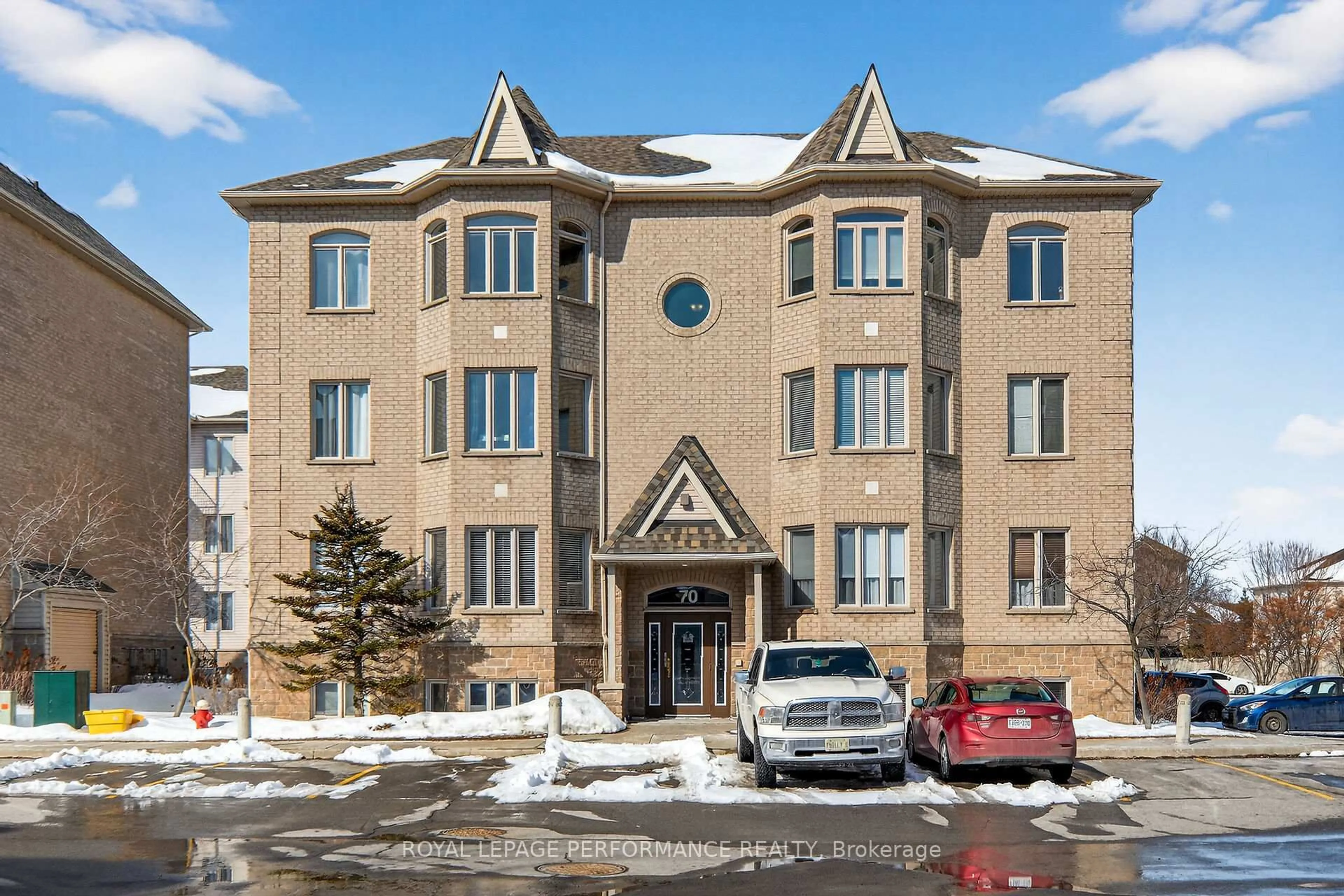 Indoor foyer for 70 Briargate Private #2, Ottawa Ontario K4A 0C3