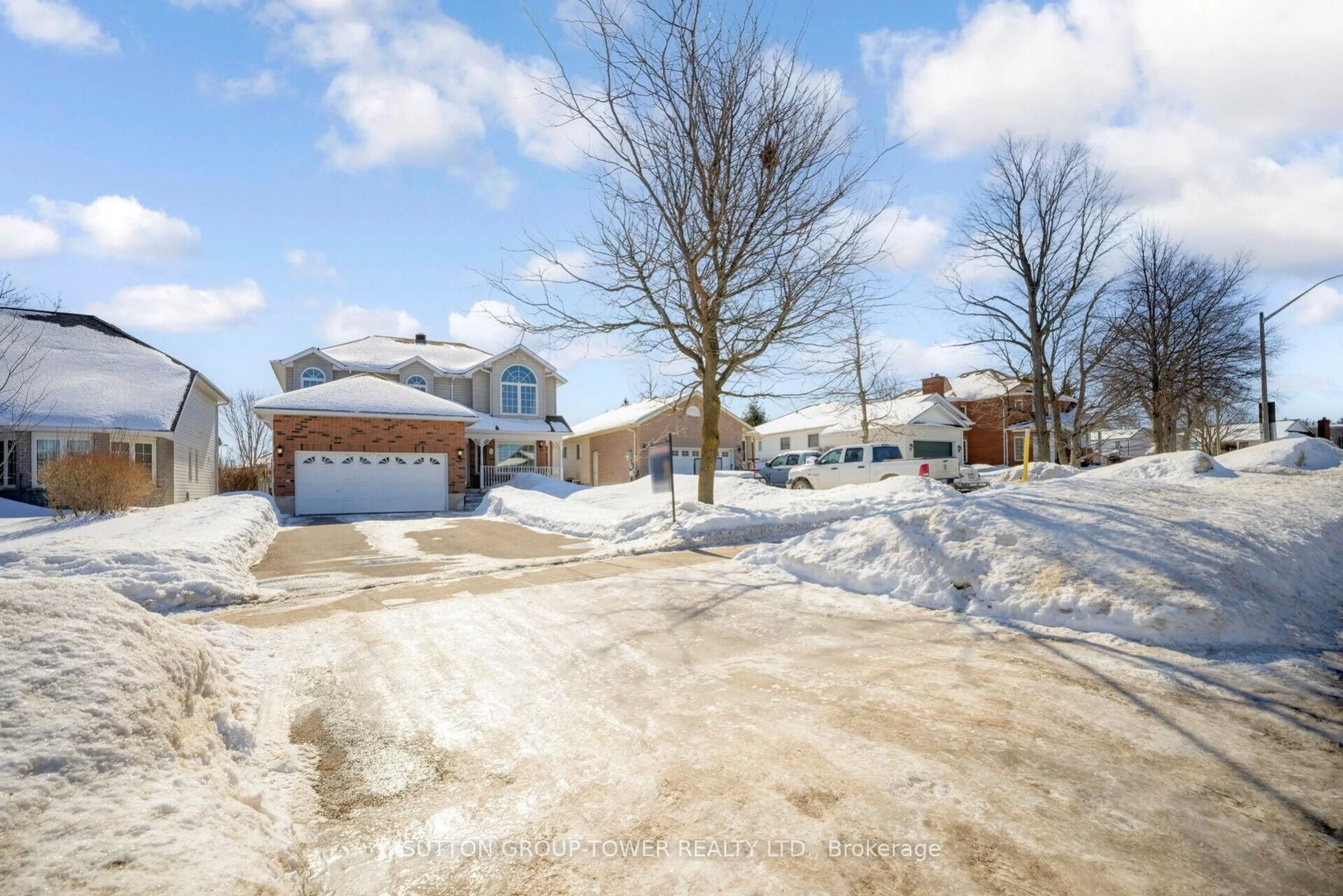 A pic from outside/outdoor area/front of a property/back of a property/a pic from drone, street for 512 Fiddle Park Lane, Shelburne Ontario L0N 1S2