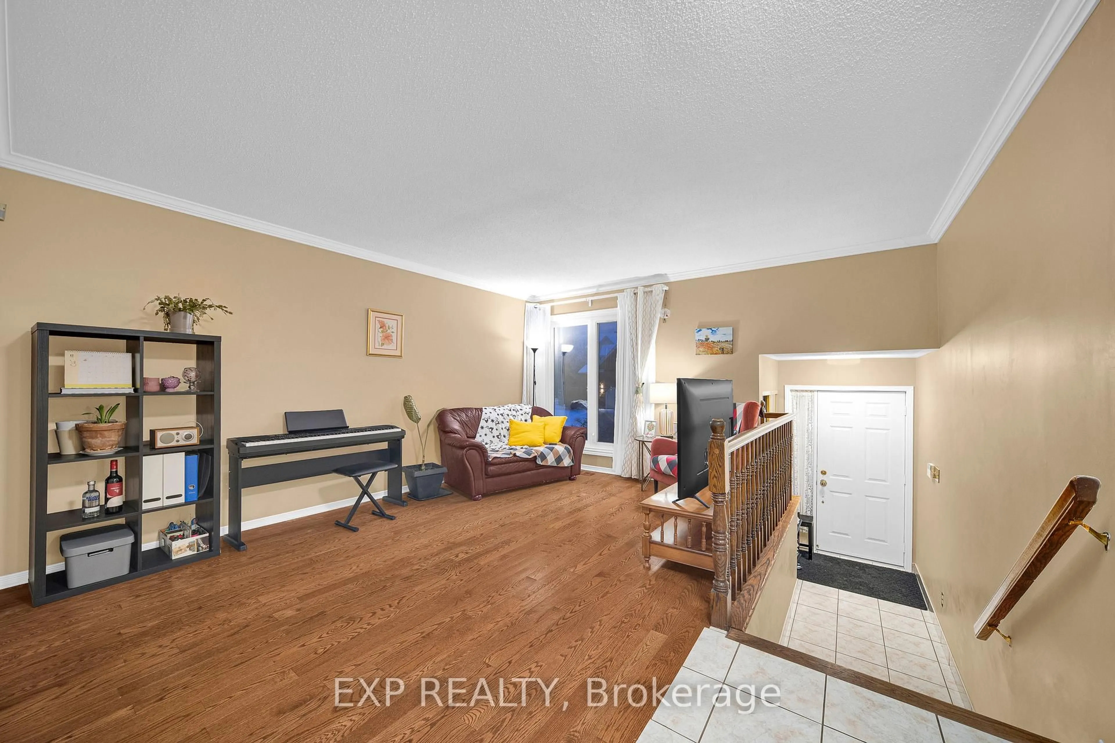 Unknown for 4 Huntersfield Dr, Ottawa Ontario K1T 3E4