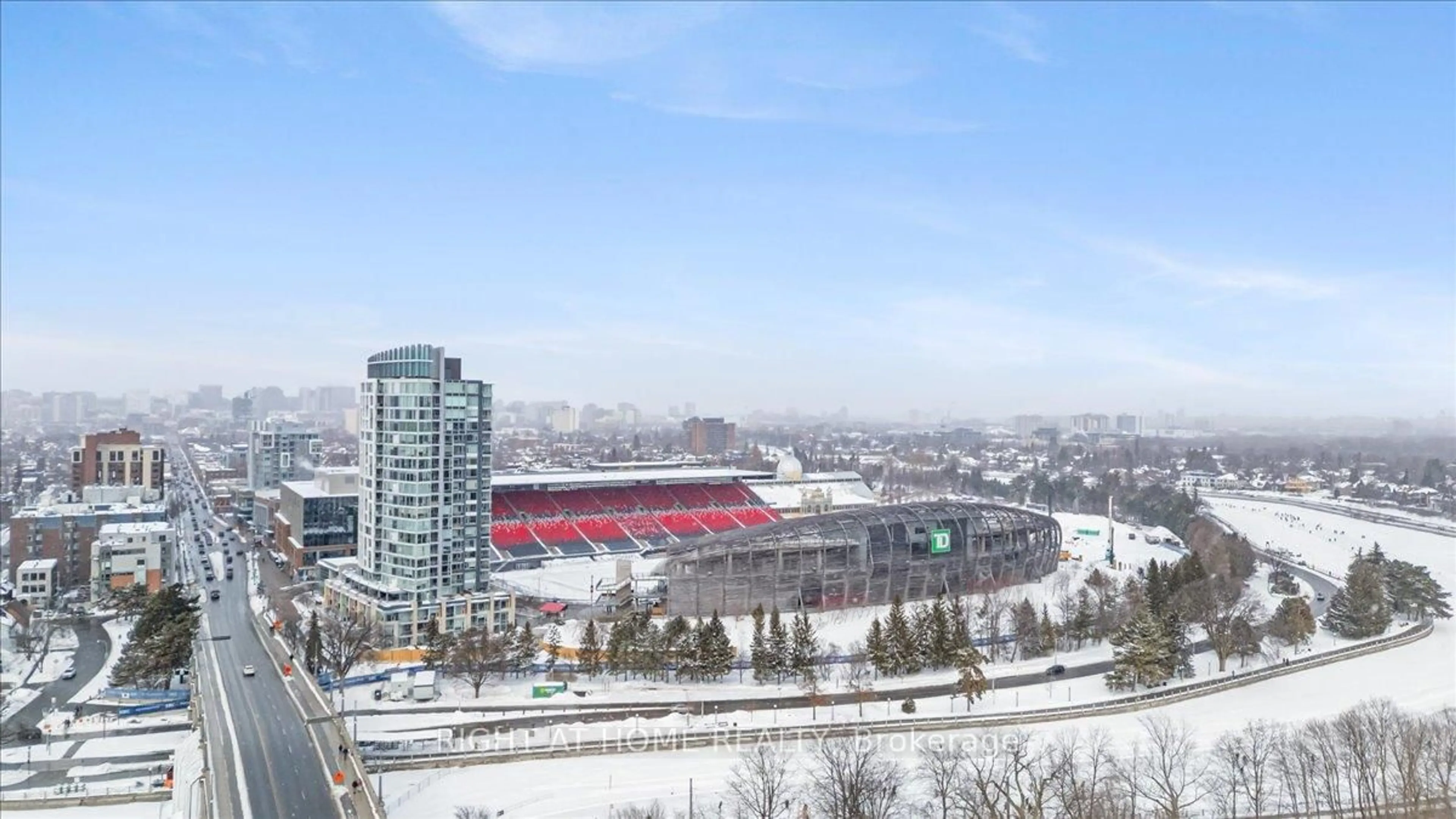 Unknown for 1035 Bank St #705, Ottawa Ontario K1S 5K3