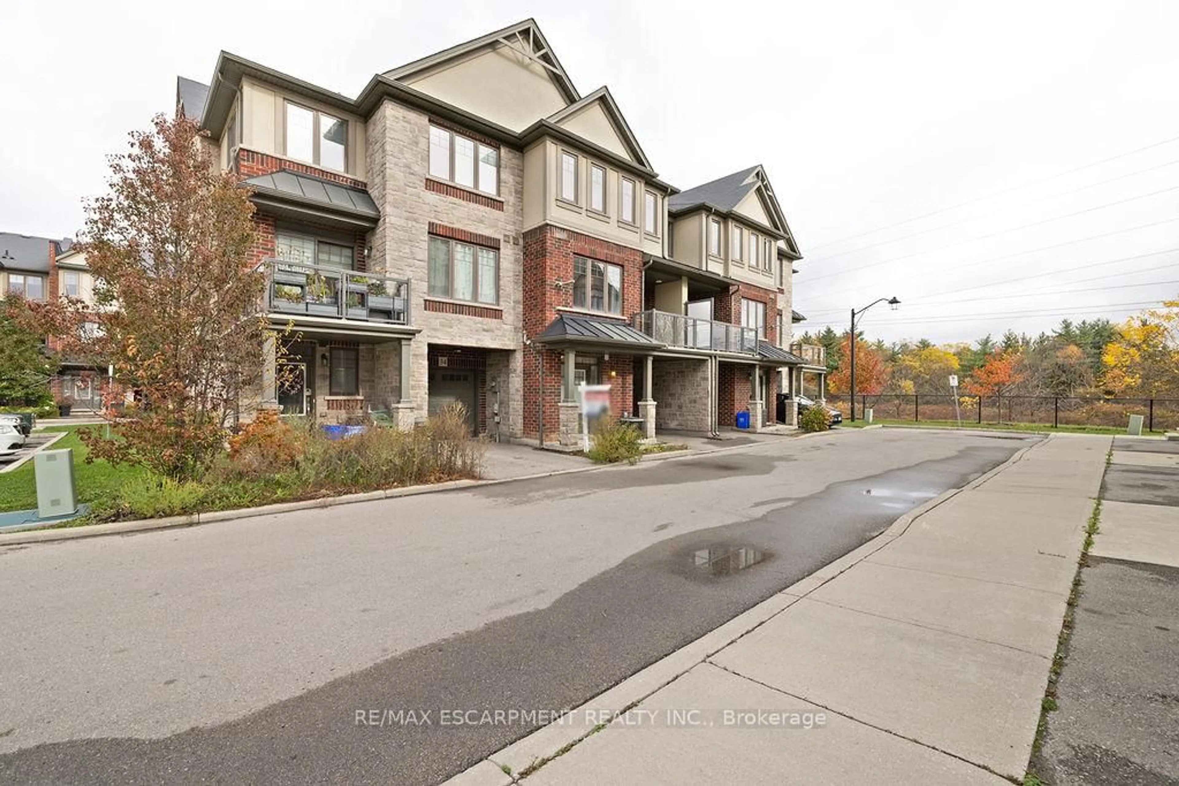 Unknown for 1169 Garner Rd #33, Hamilton Ontario L9G 0G8