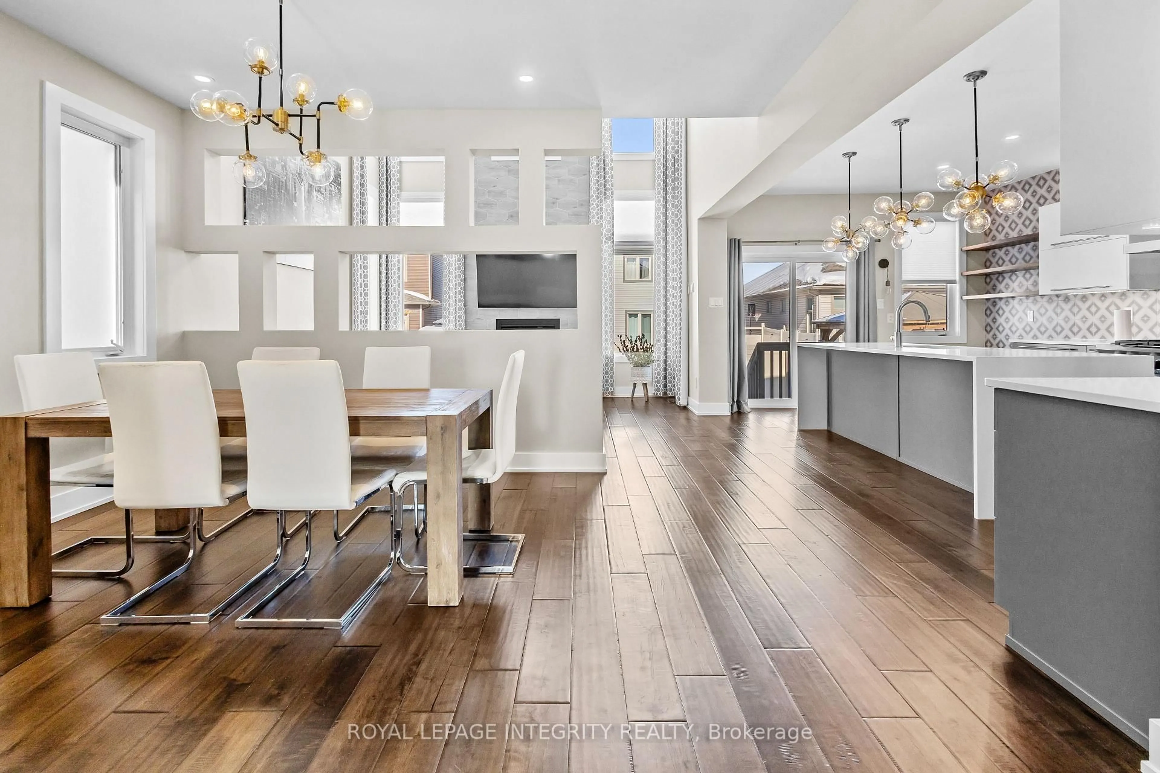 Open concept kitchen, wood/laminate floor for 332 Haliburton Hts, Ottawa Ontario K2V 0G1